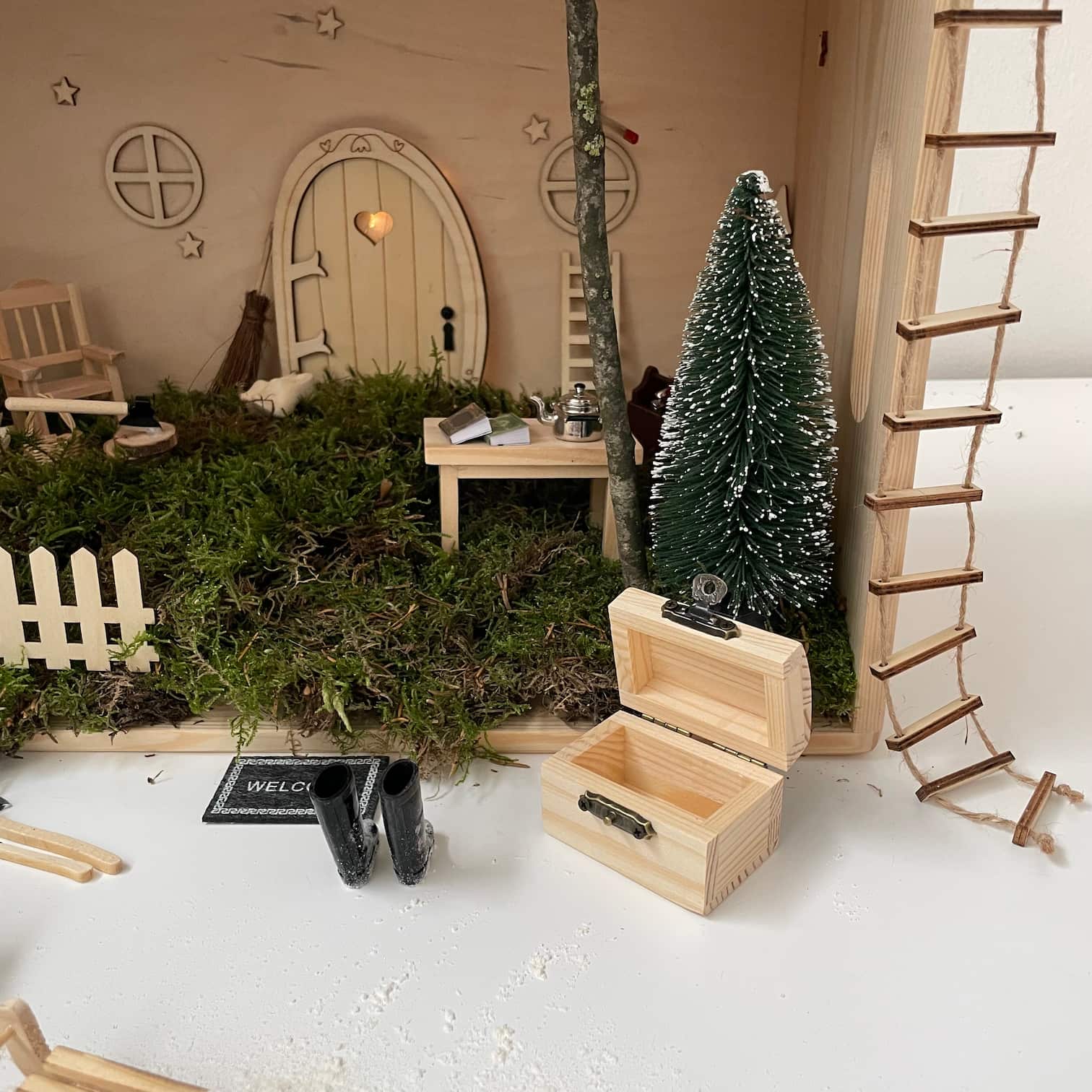 Mini Holzkiste – magische Wichtel-Erinnerungskiste oder Zauberkiste für Kinder