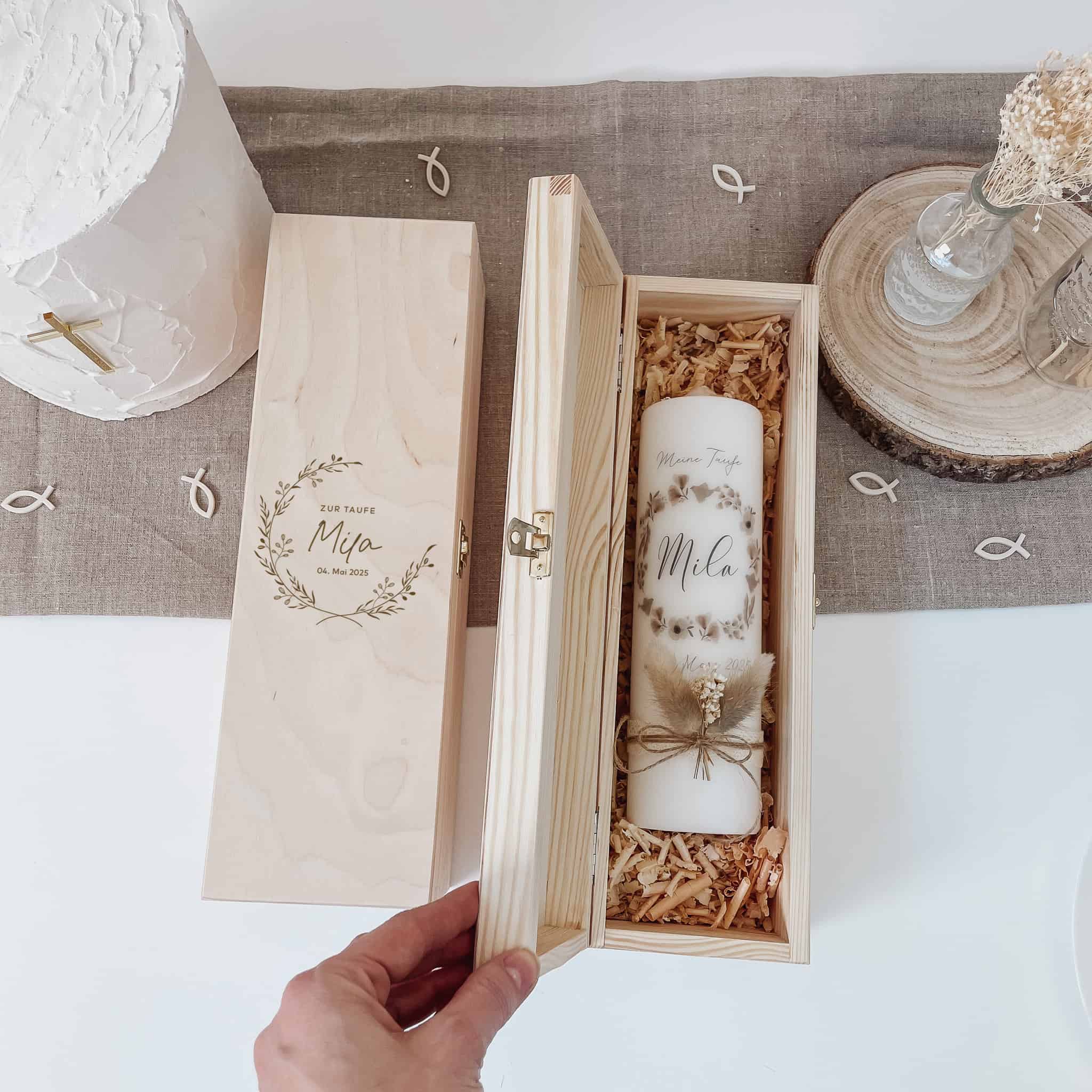 Taufkerzenbox aus Holz graviert mit Wunschkranz – für viele Anlässe
