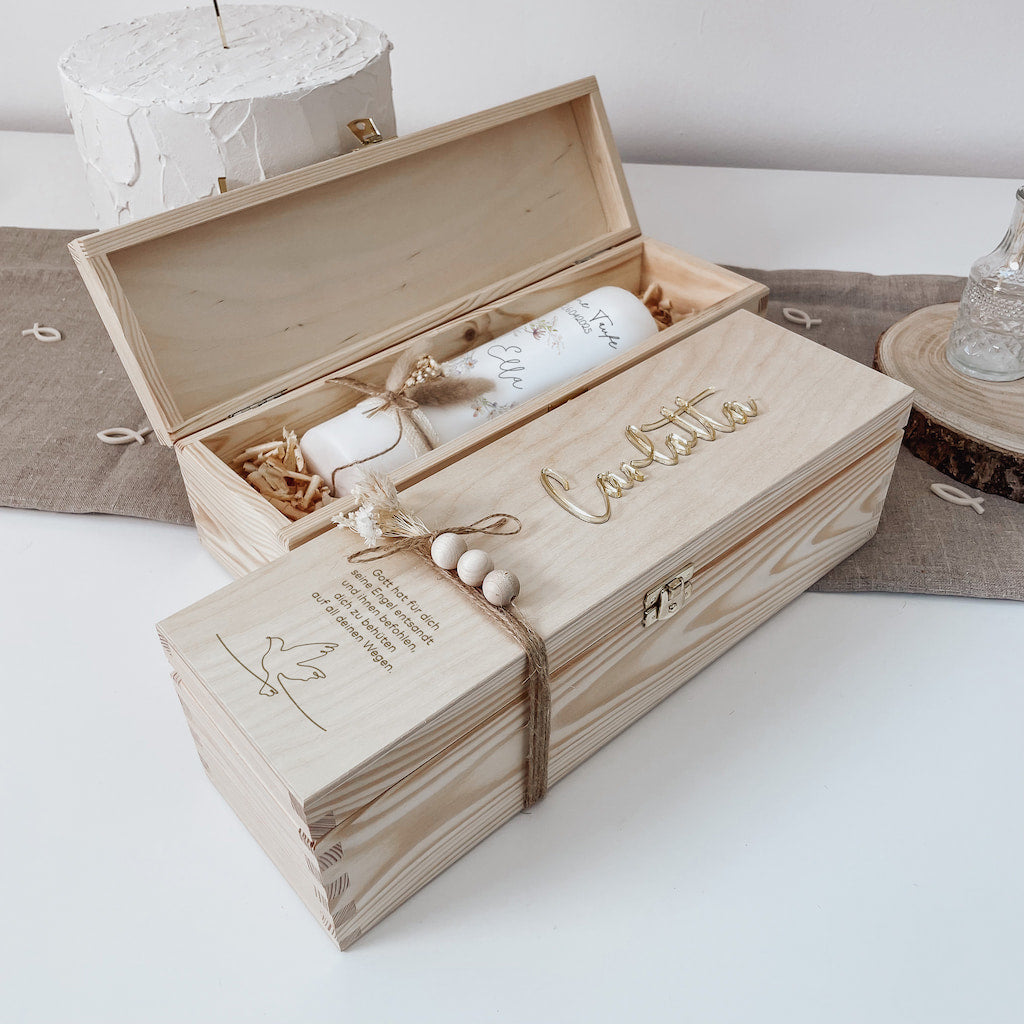 Taufkerzenbox mit Symbol – Personalisierte Holzkiste mit 3D-Namen & Trockenblume