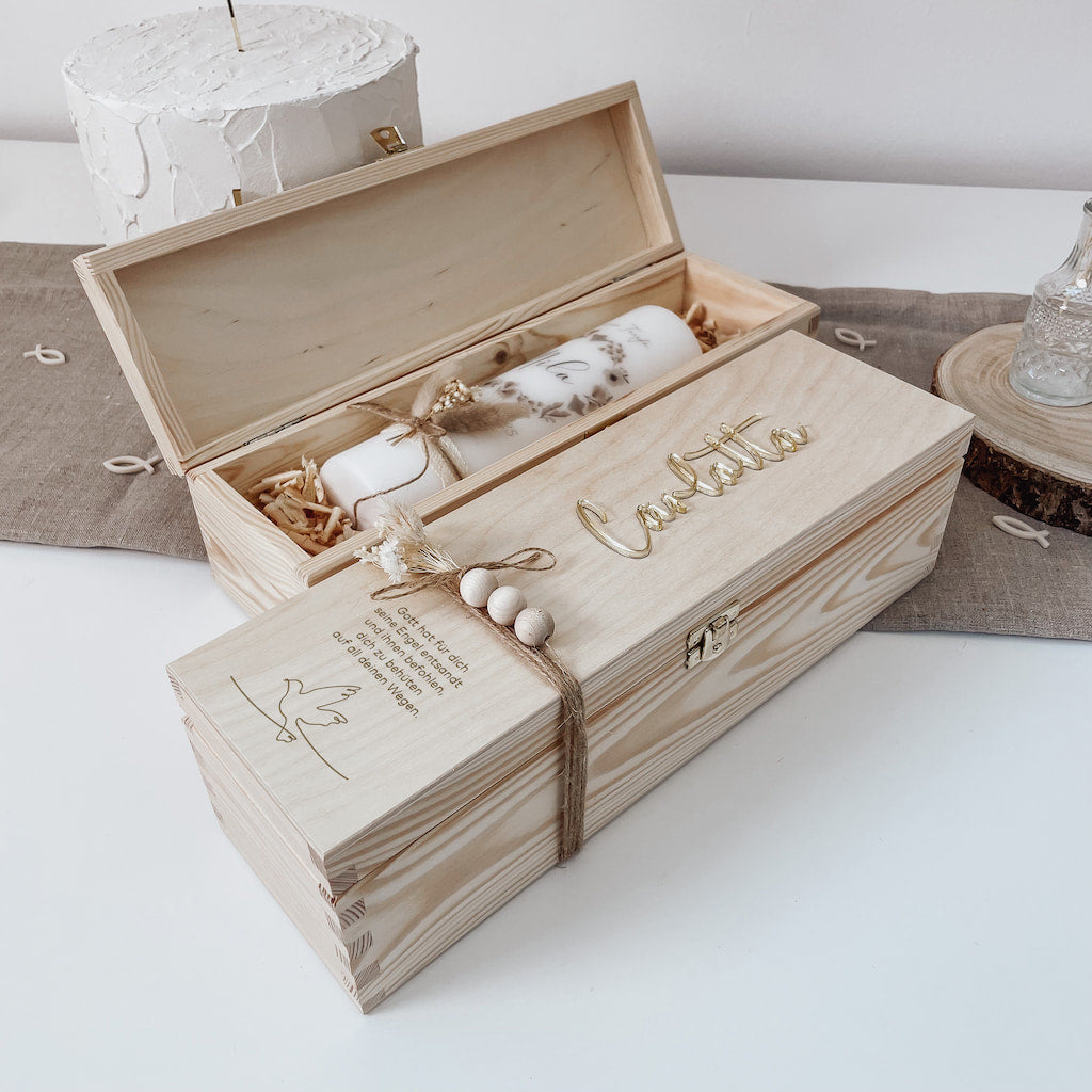 Taufkerzenbox mit Symbol – Personalisierte Holzkiste mit 3D-Namen & Trockenblume