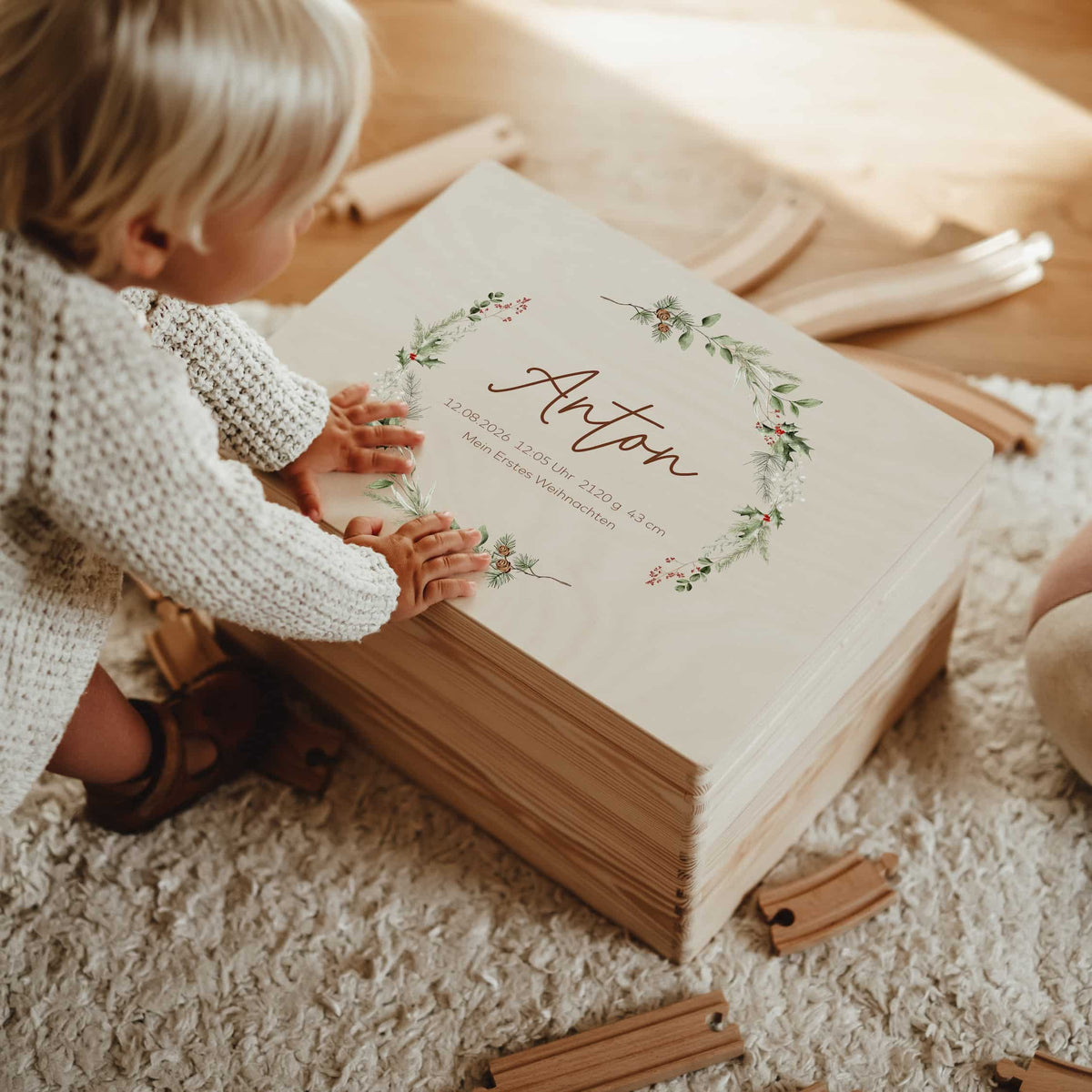 Erinnerungskiste Holz personalisiert - Weihnachtskränze