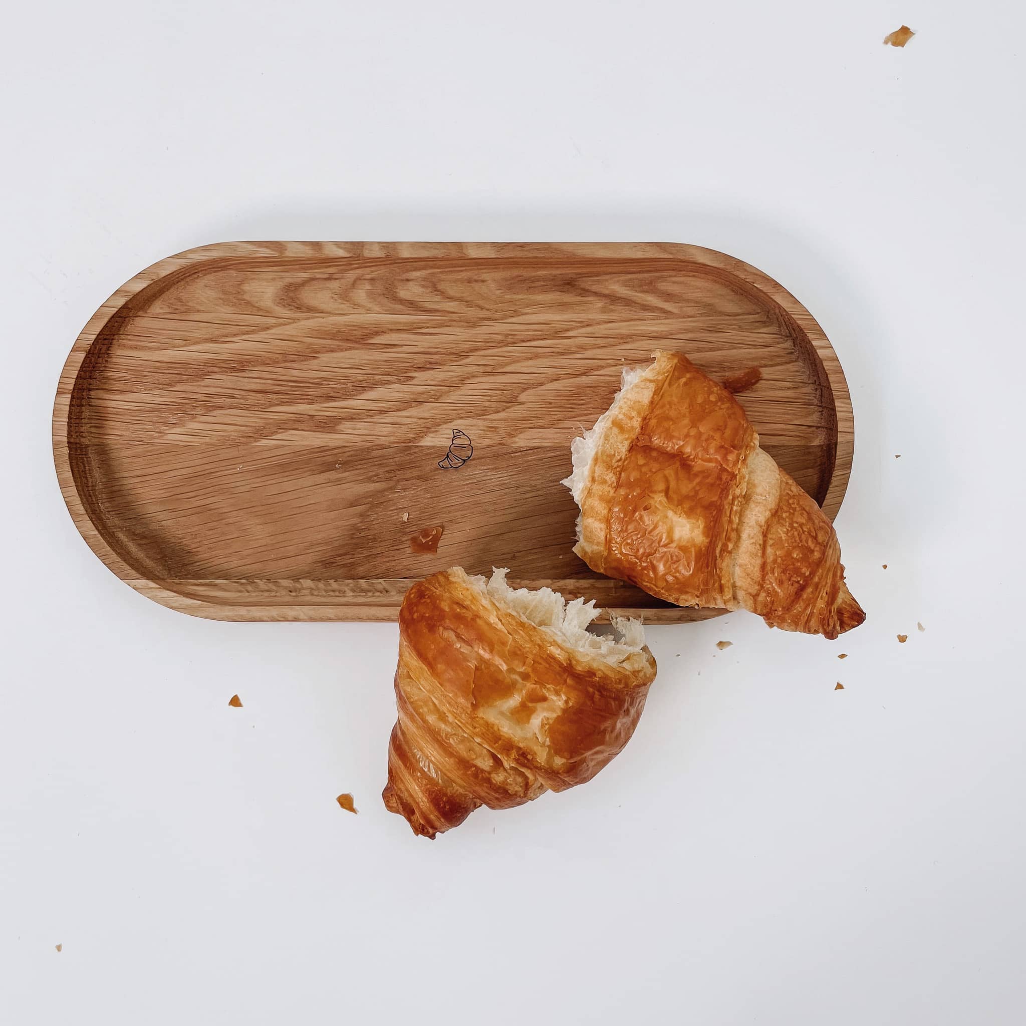 Besonderes Holztablett 'croissant'