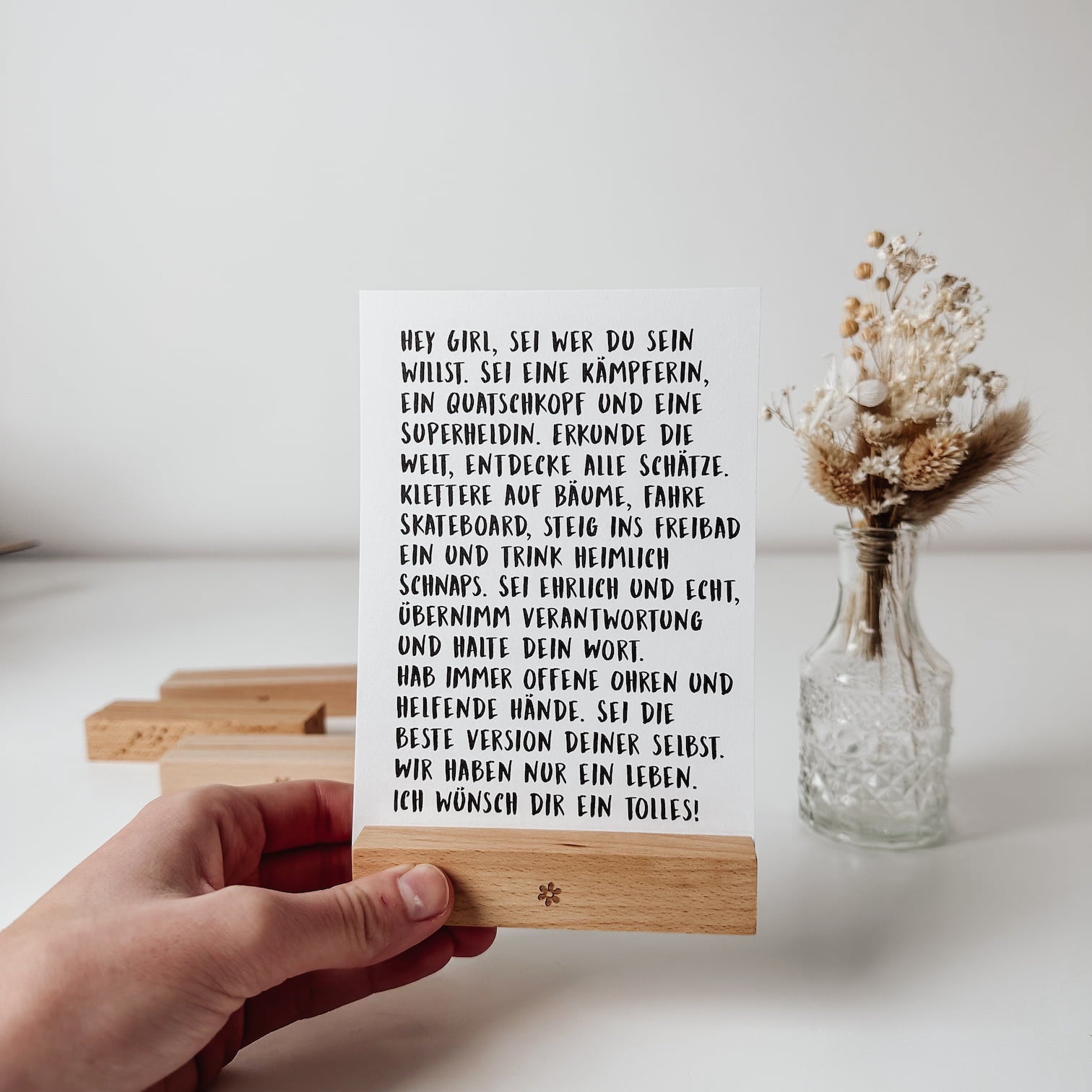 Postkartenständer aus Buche – 5 verschiedene Motive