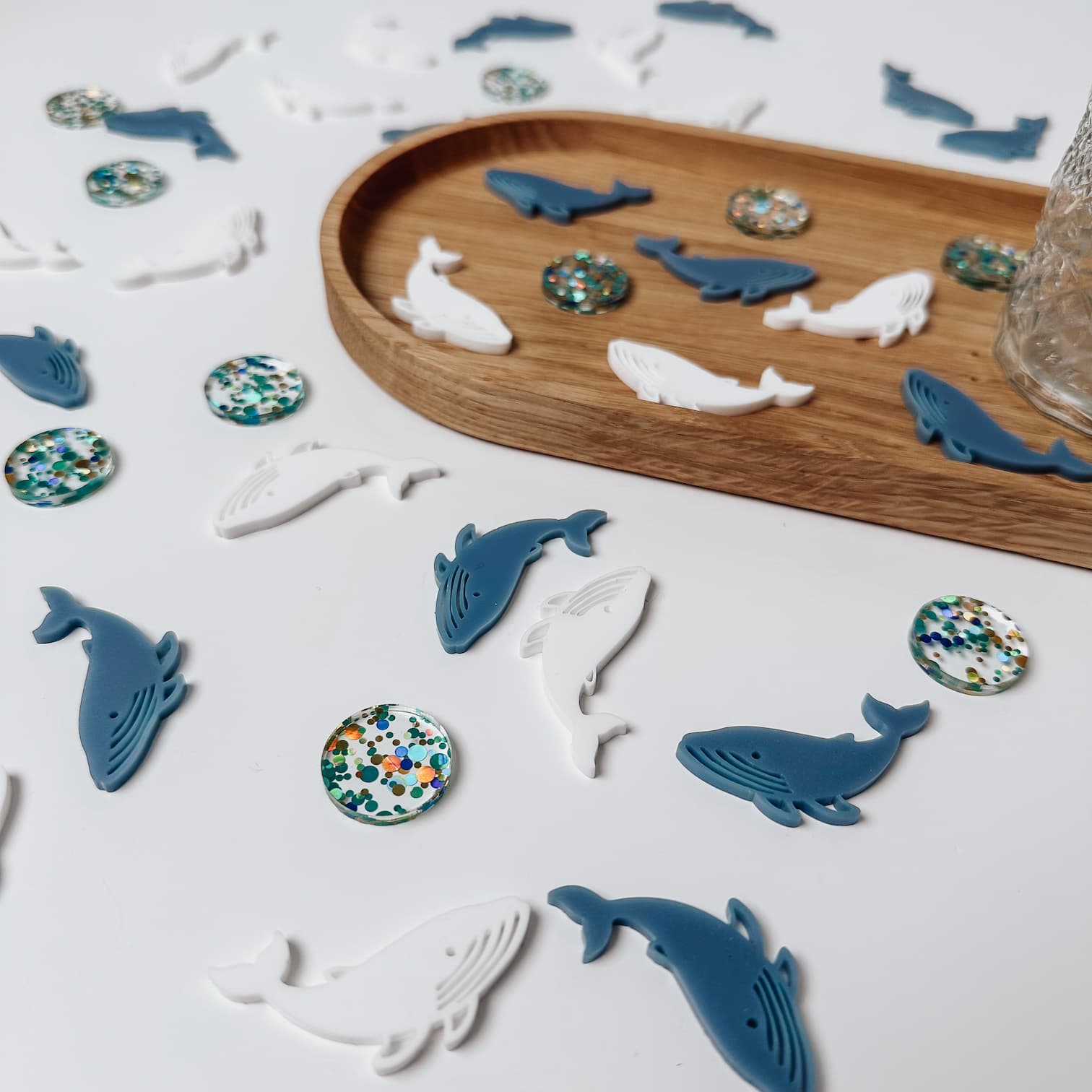 Nachhaltiges Konfetti aus Acryl - Wal