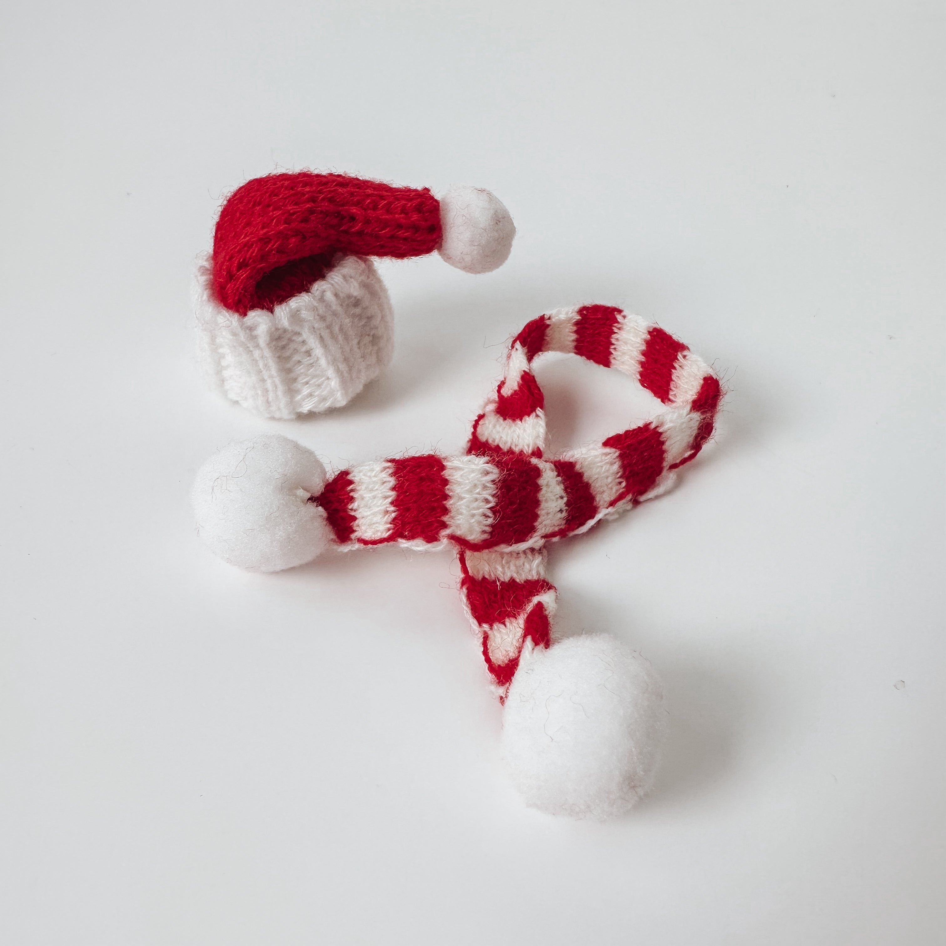 Mini Wollschal für Wichtel – handgemachtes Zubehör für die Wichteltür