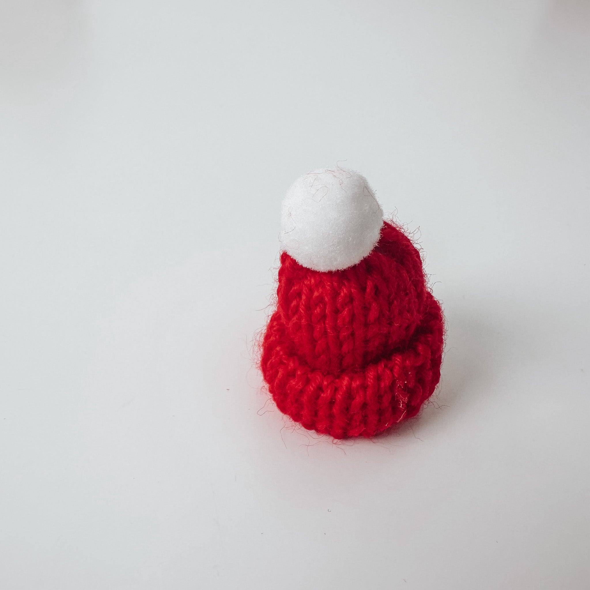 Mini Wichtelmütze – gestrickte Mütze für Wichtel in 11 Farben