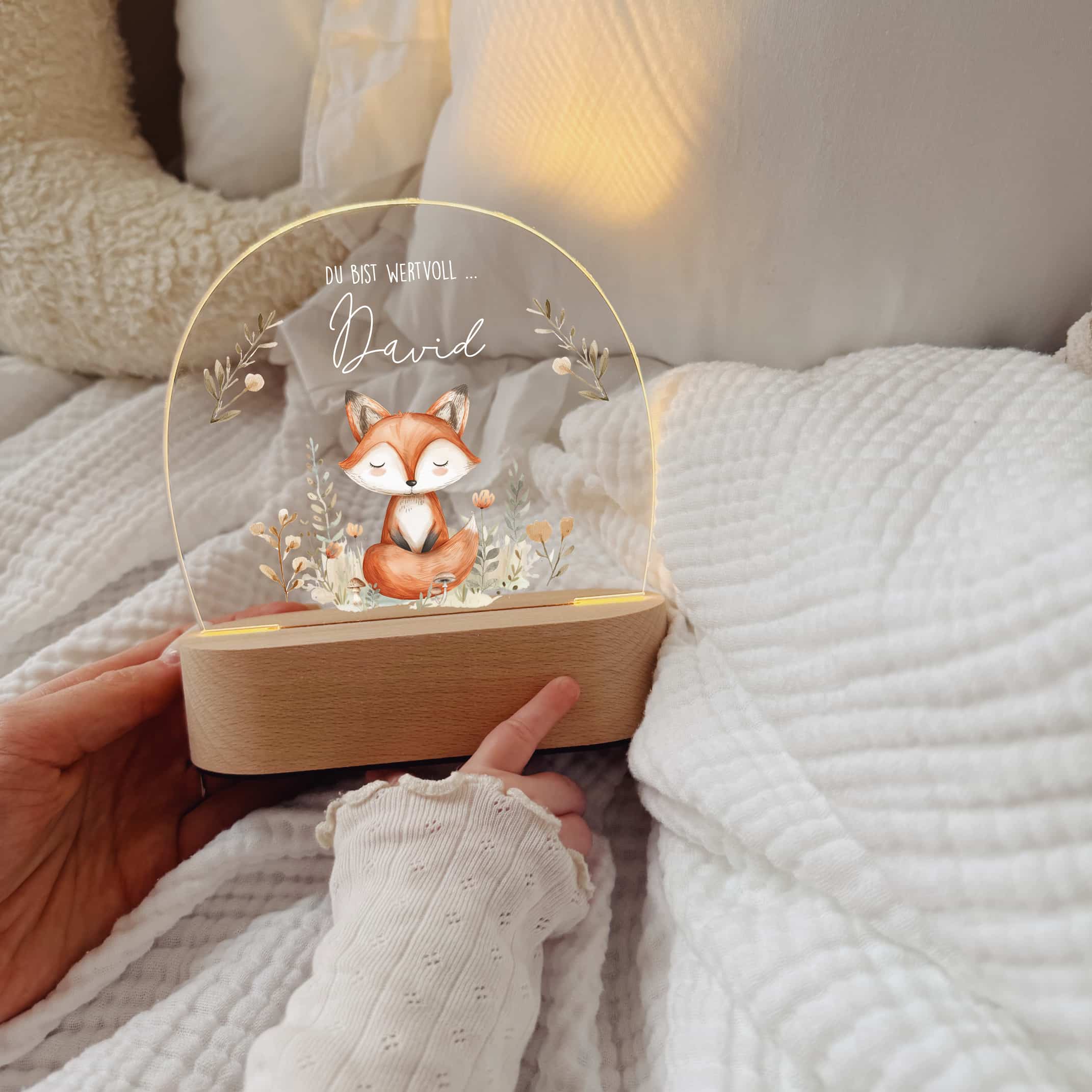 Nachtlicht Kinder personalisiert – LED Lampe bedruckt Hello Woodland