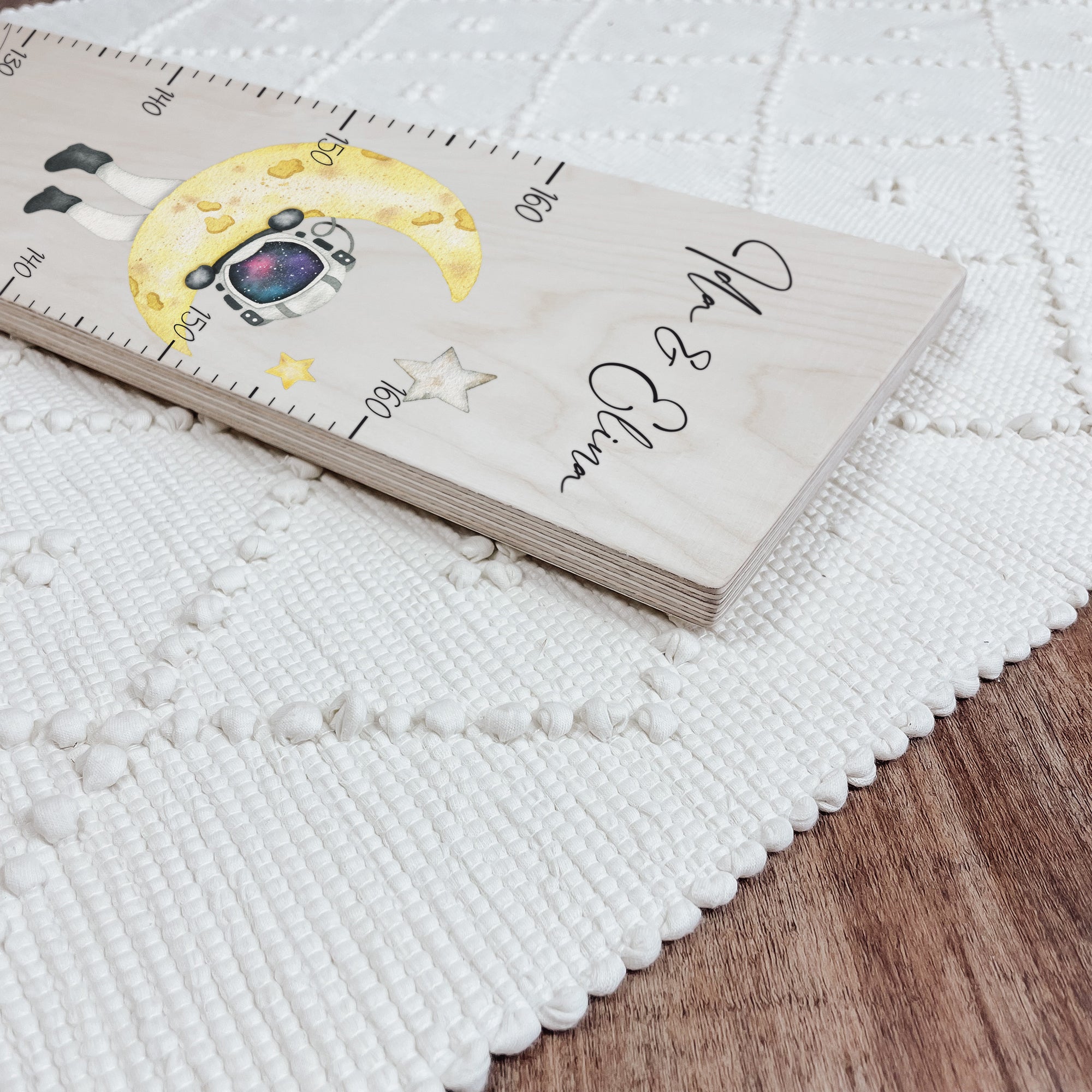 Kindermesslatte Holz "Weltall" – personalisiert mit Namen