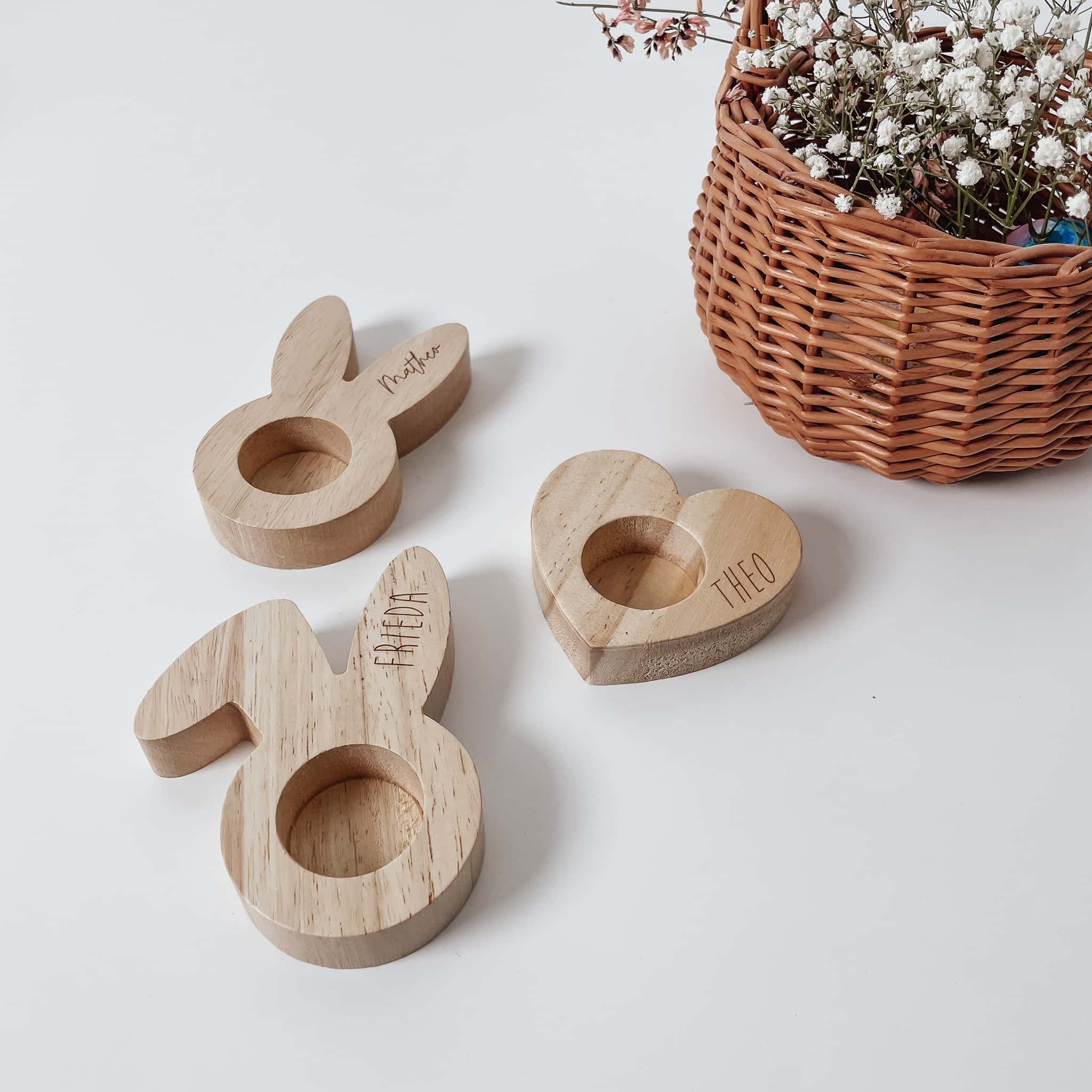 Eierbecher personalisiert Holz - Herzform - lyllevenn