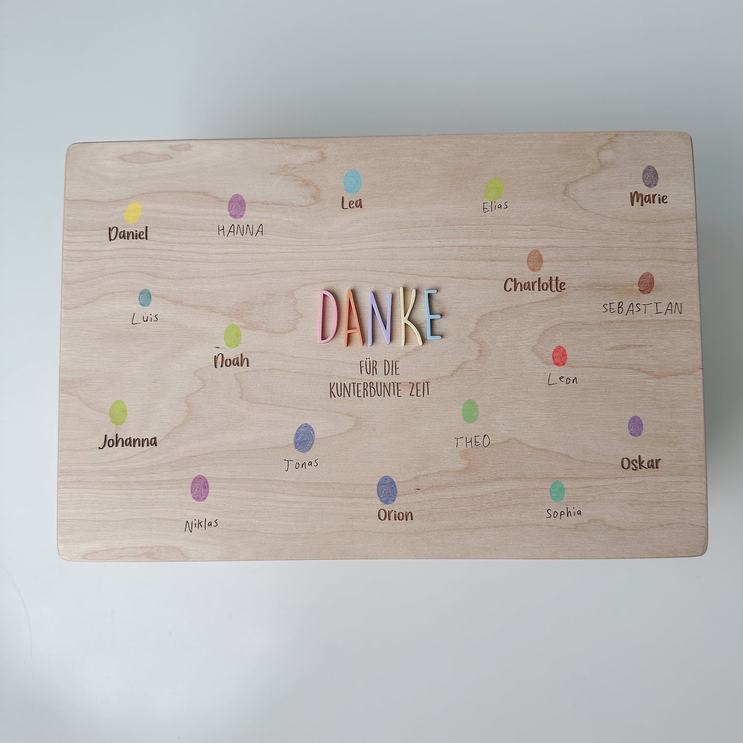Erinnerungskiste Holz personalisiert - Danke 3D Schrift - lyllevenn