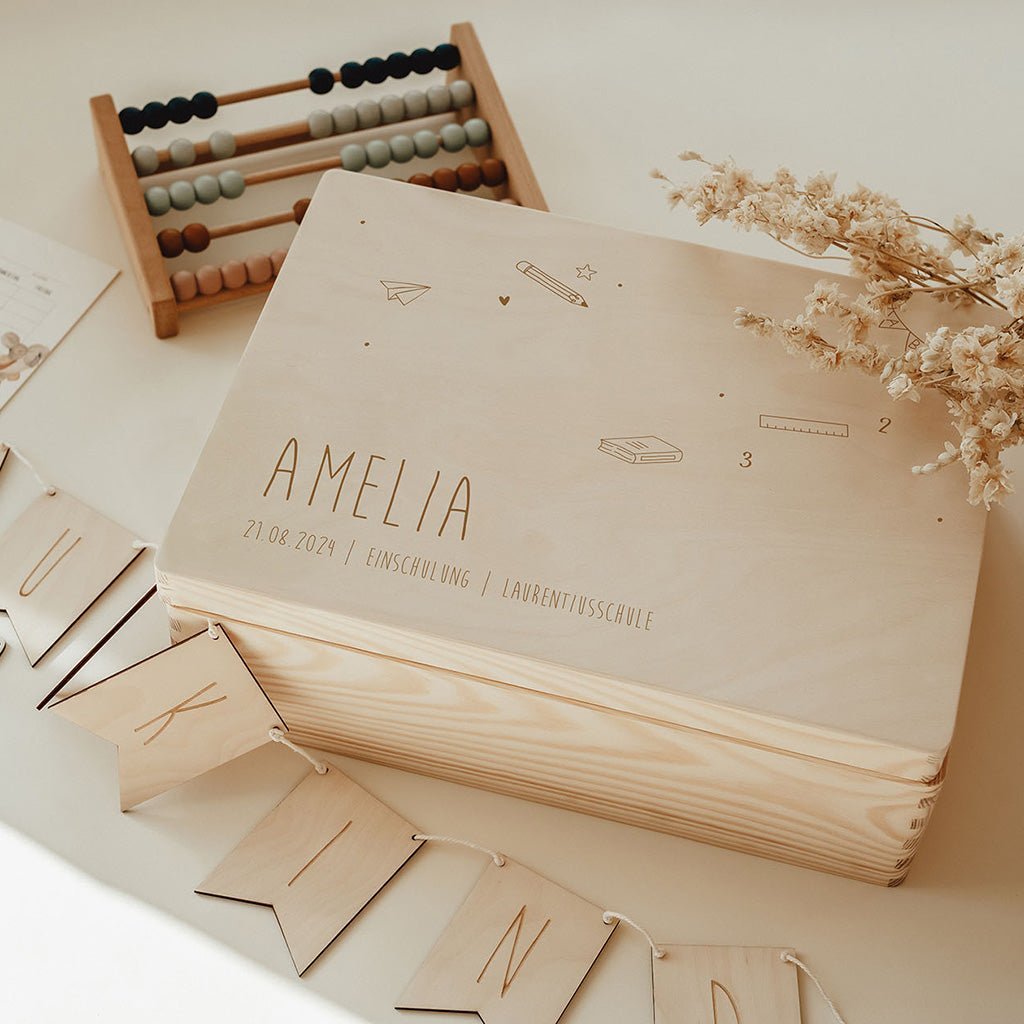 Erinnerungskiste Holz personalisiert -  Einschulung - lyllevenn