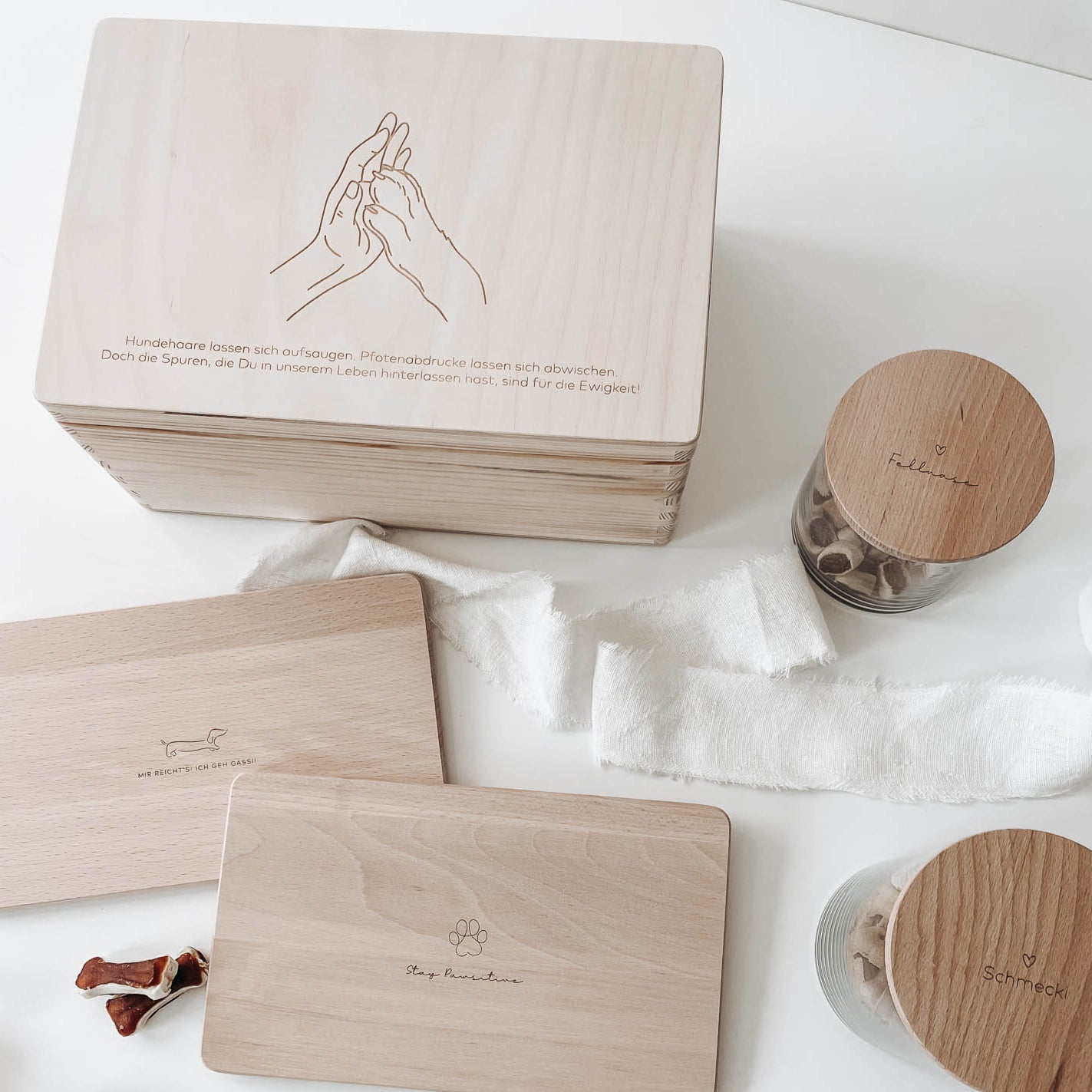 Erinnerungskiste Holz personalisiert -  Hand & Pfote - lyllevenn