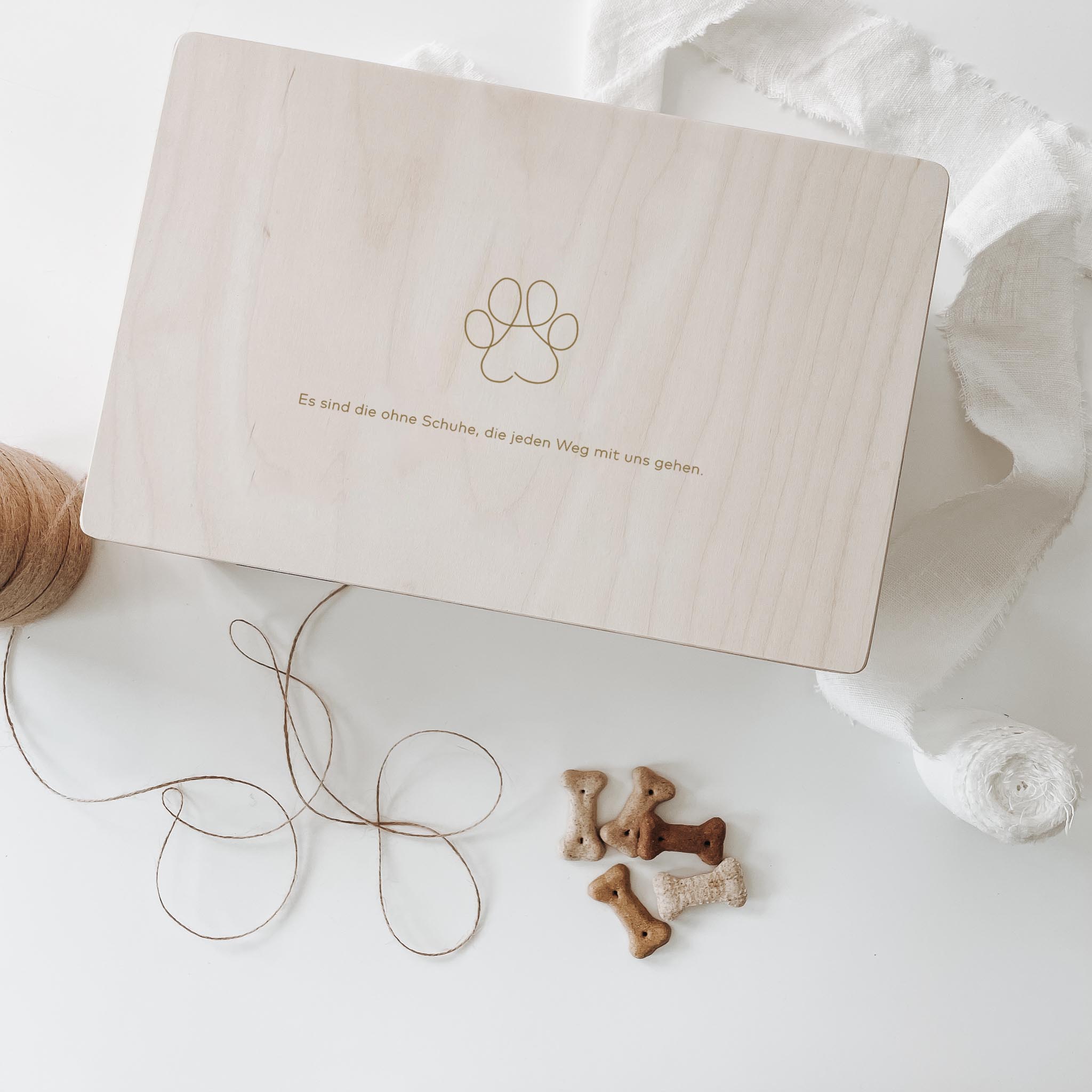 Erinnerungskiste Holz personalisiert -  Hundepfote - lyllevenn