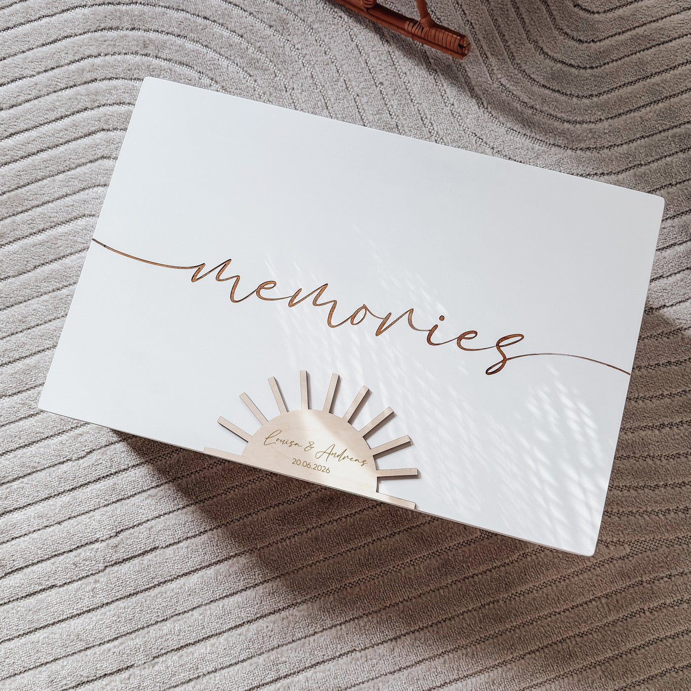 Erinnerungskiste Holz personalisiert - Sonne "memories" - lyllevenn
