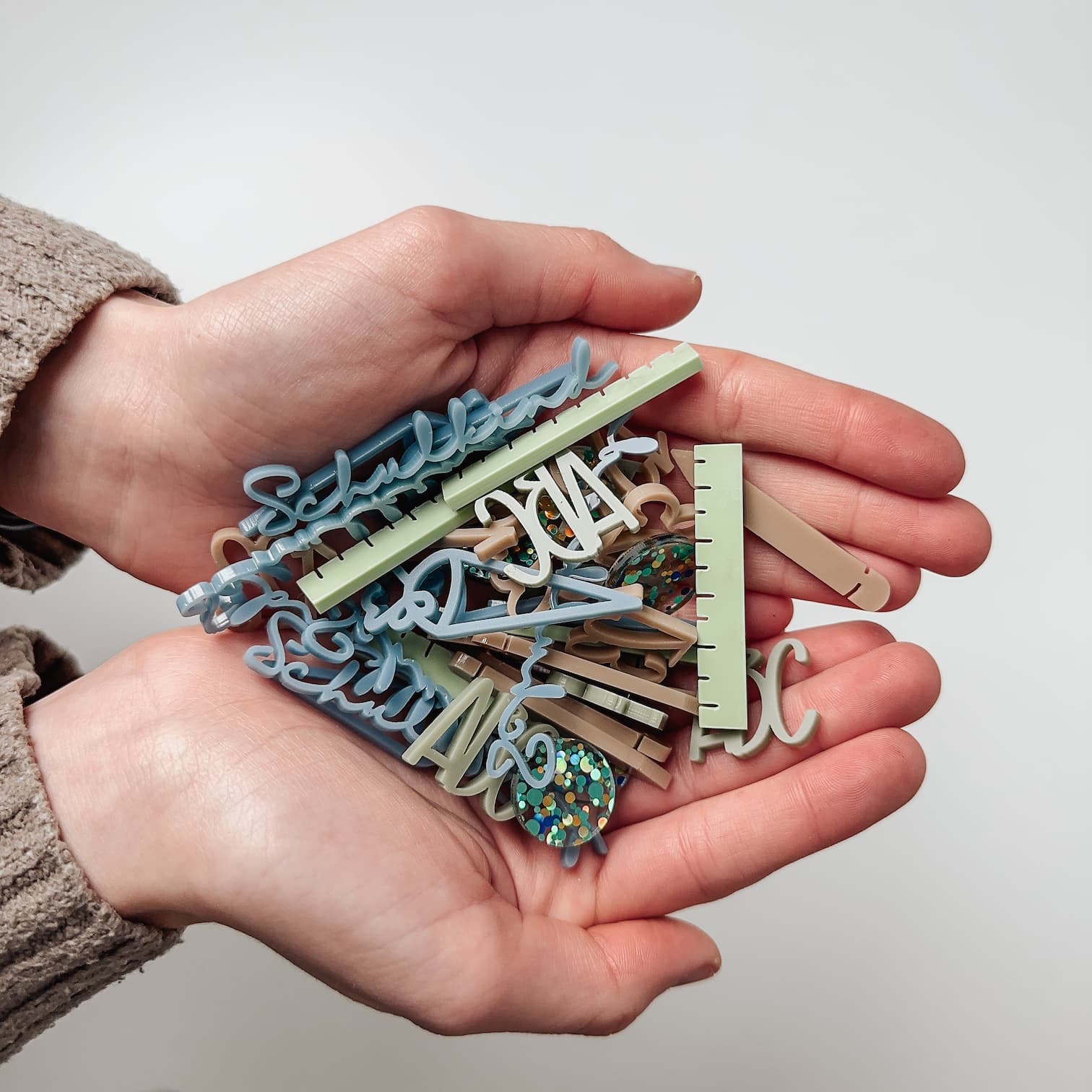 Nachhaltiges Konfetti aus Acryl - Einschulung Blau/Grün - lyllevenn