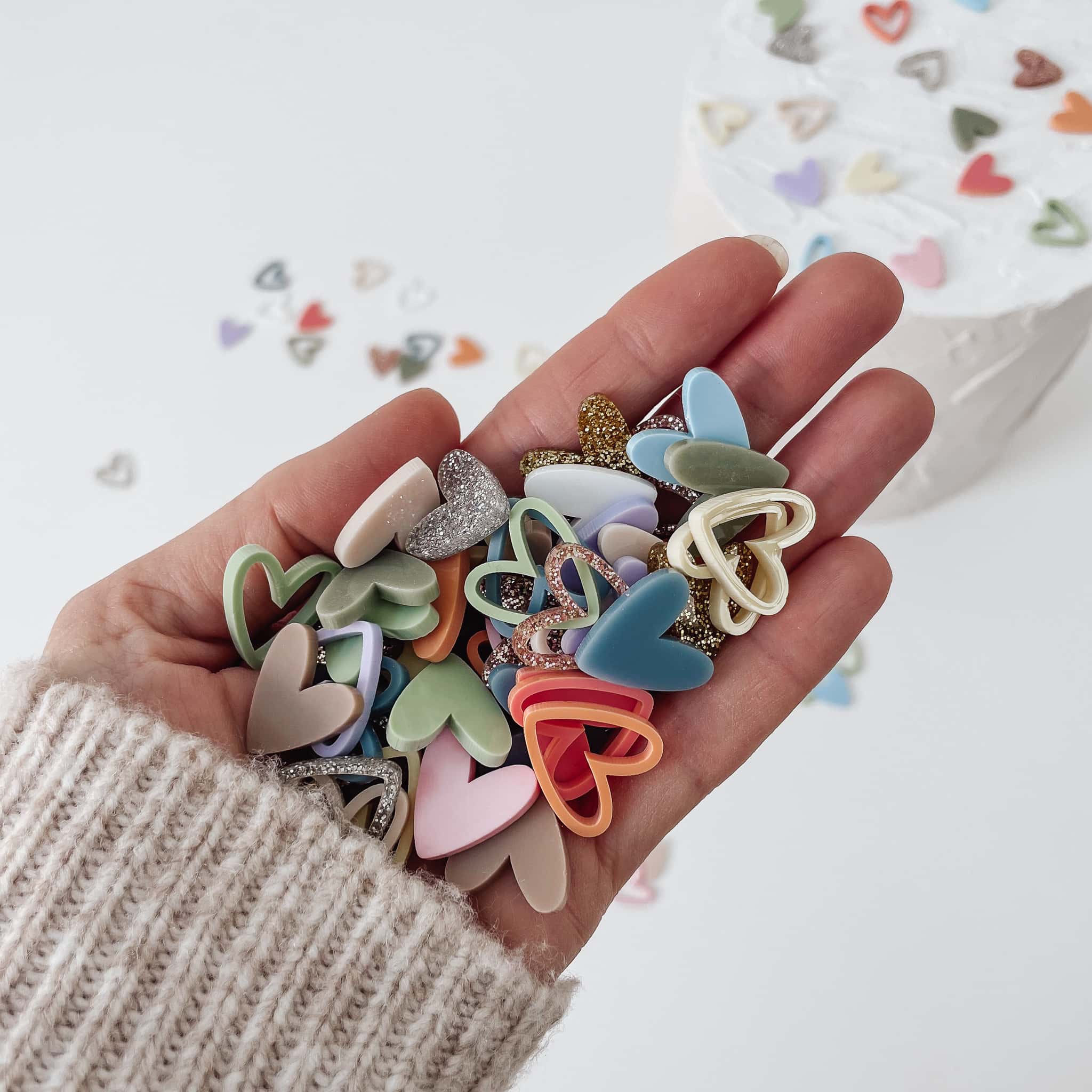 Nachhaltiges Konfetti aus Acryl - Herzchen - lyllevenn