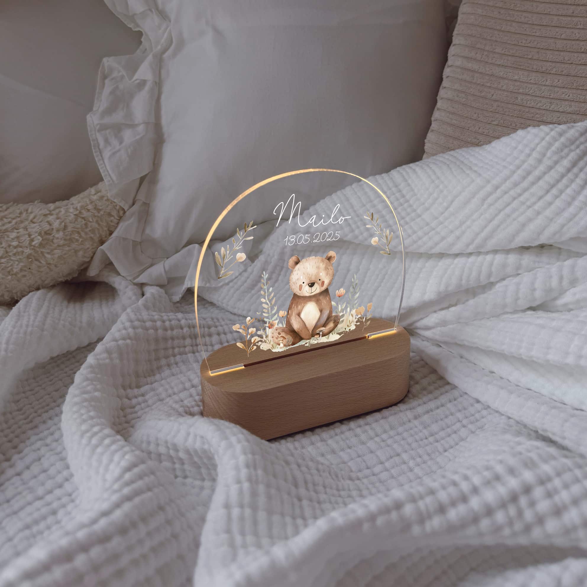 Nachtlicht Kinder personalisiert – LED Lampe bedruckt Hello Woodland - lyllevenn