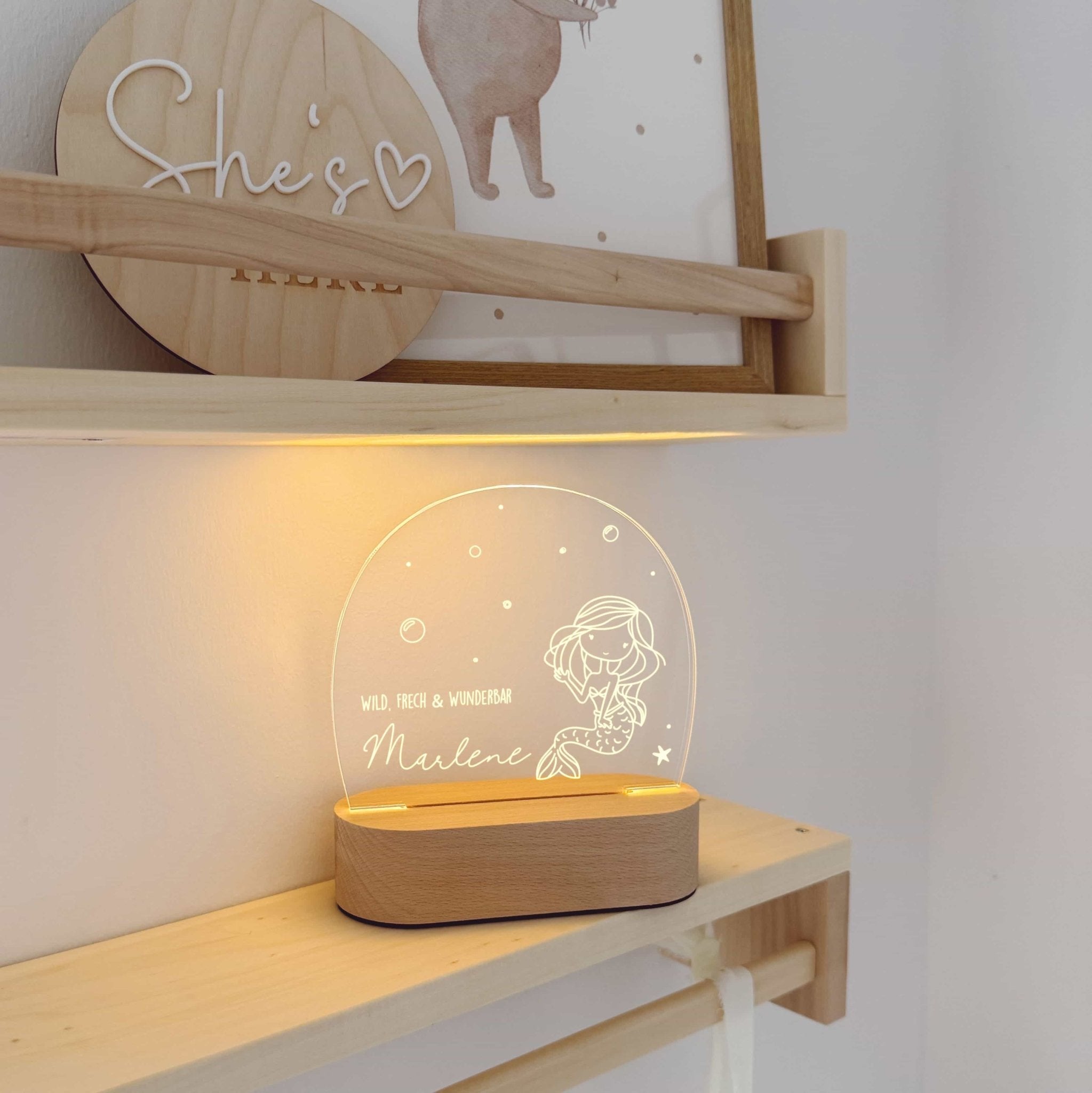 Nachtlicht Kinder personalisiert – LED Lampe Traumwelten - lyllevenn