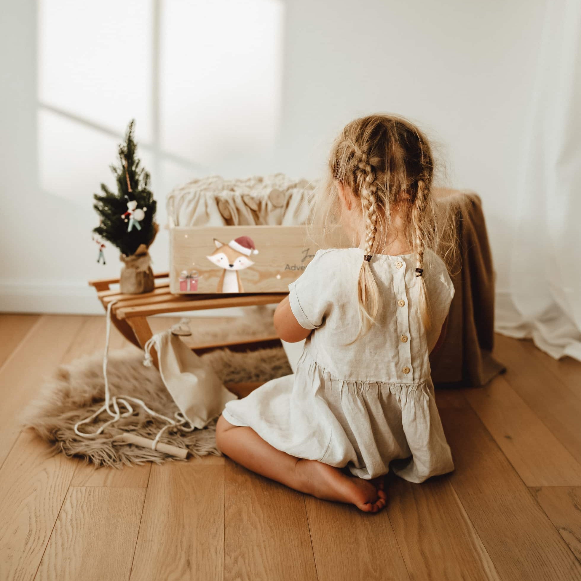 Personalisierter Adventskalender aus Holz – mit liebevollen Waldtier - Motiven - lyllevenn