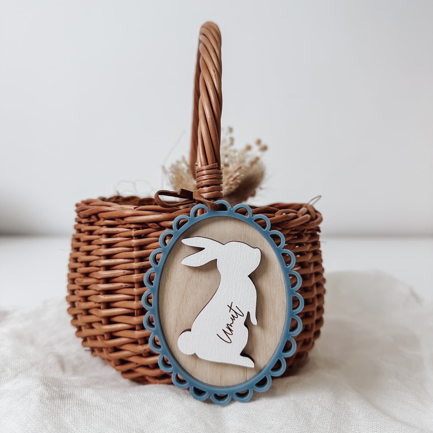 Personalisierter Osteranhänger - Hase mit Name - lyllevenn