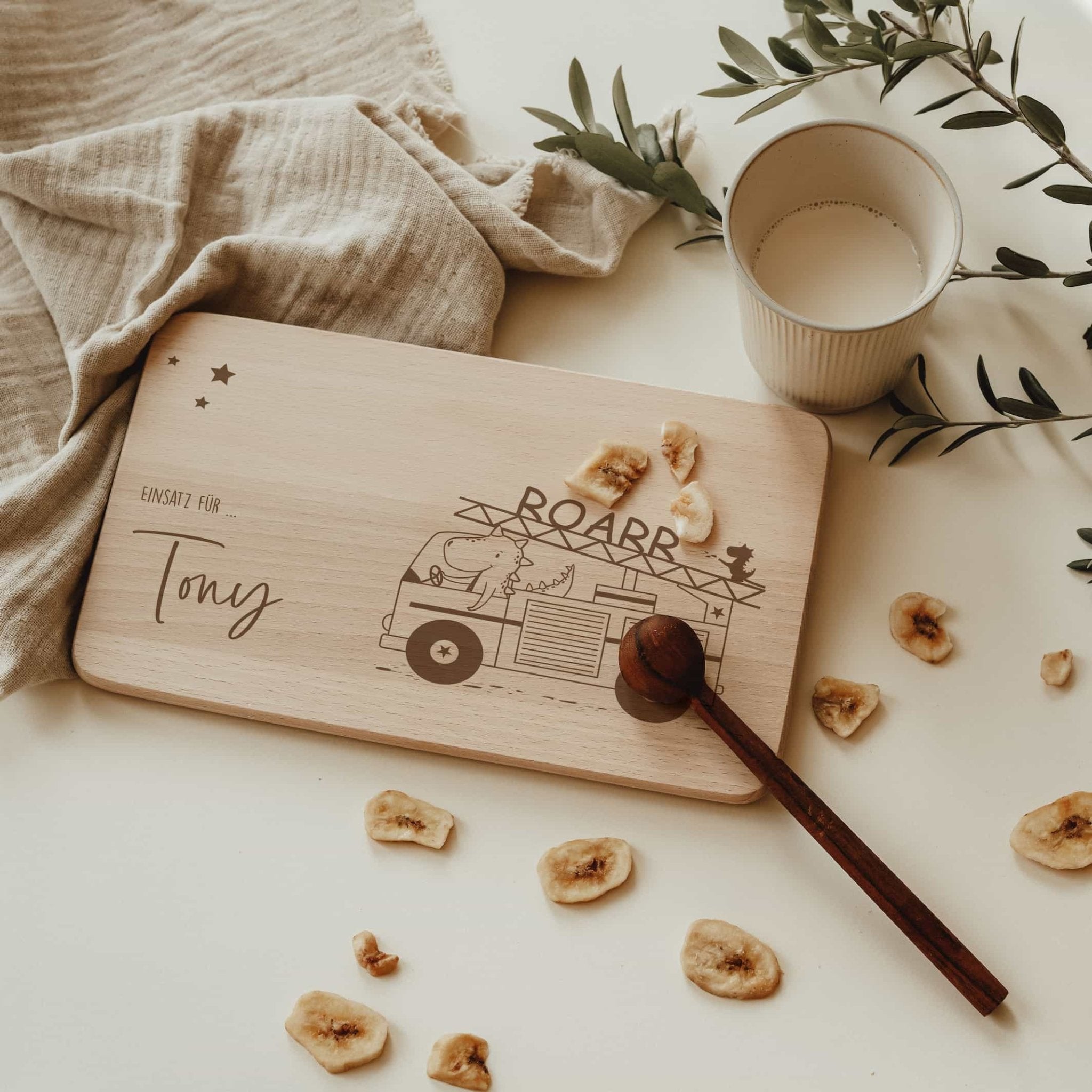 Personalisiertes Frühstücksbrettchen - Feuerwehrauto - lyllevenn