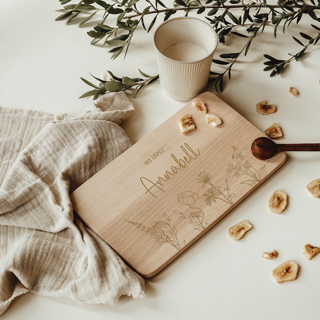 Personalisiertes Frühstücksbrettchen – Wildblumen - lyllevenn