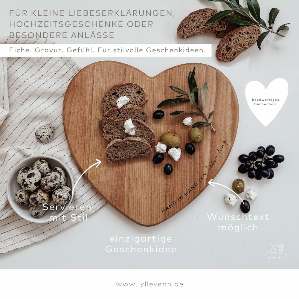 Personalisiertes Herz Schneidebrett Buche - Hand in Hand - lyllevenn