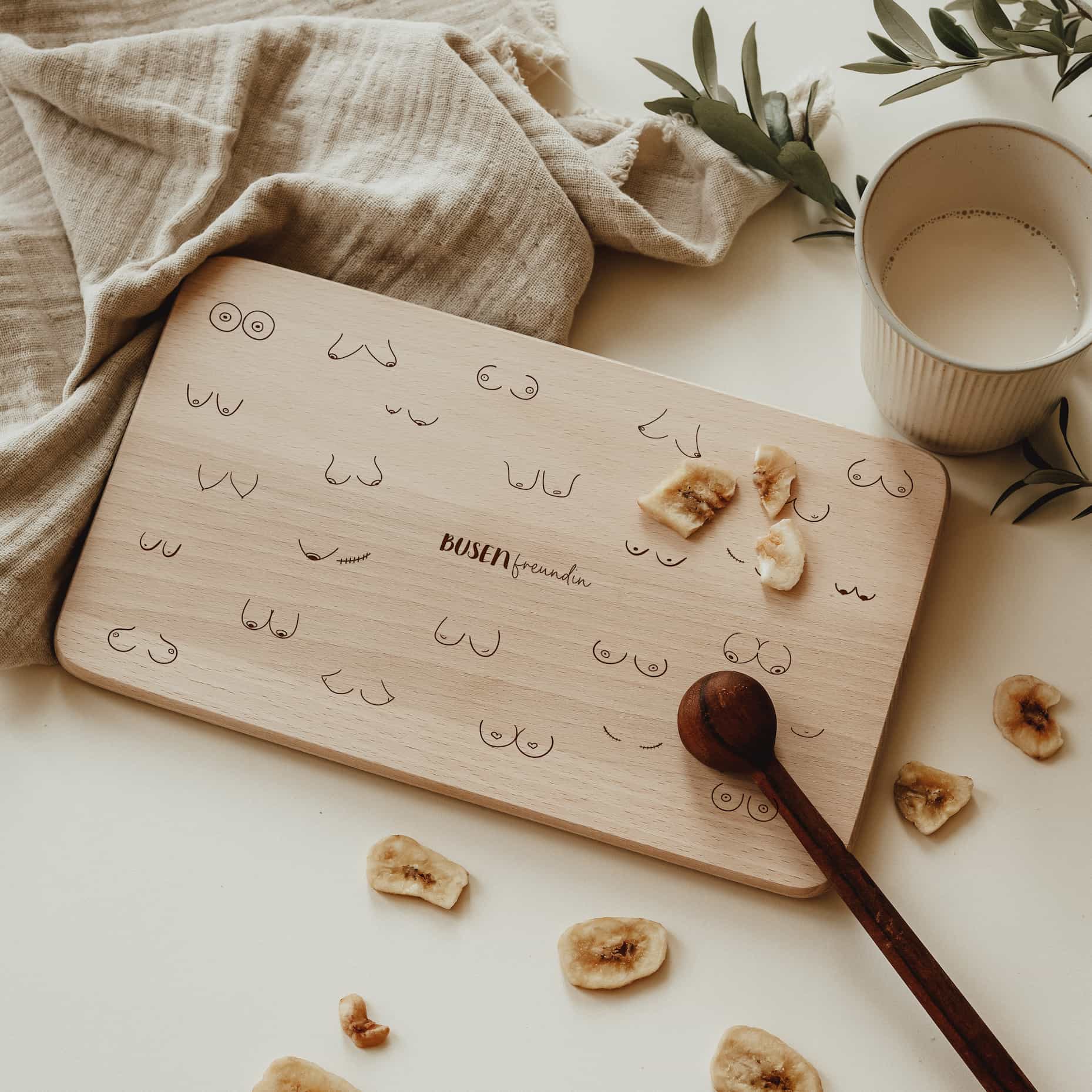 Personalisiertes Schneidebrett - Busenfreundin - lyllevenn