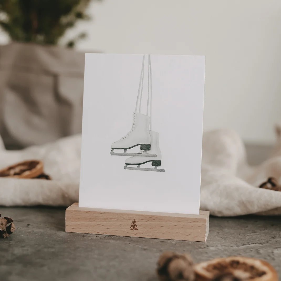 Postkarte - Schlittschuhe - lyllevenn