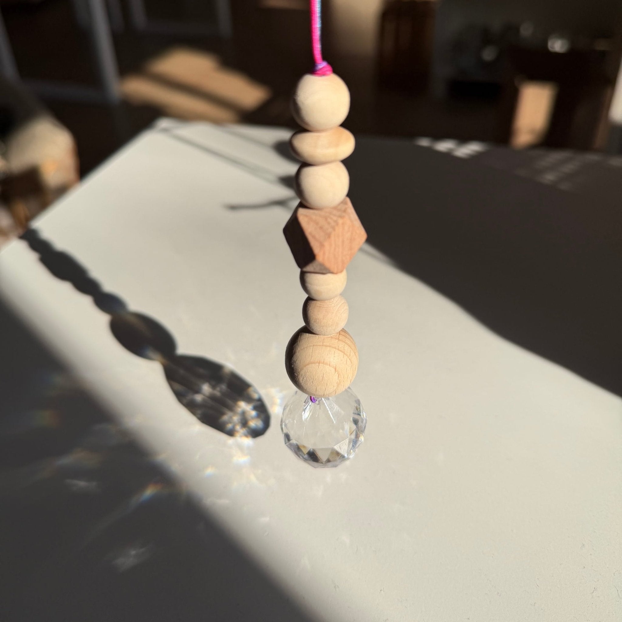 Sonnenfänger - handgemacht mit Kristall, Perlen & Acryl - lyllevenn