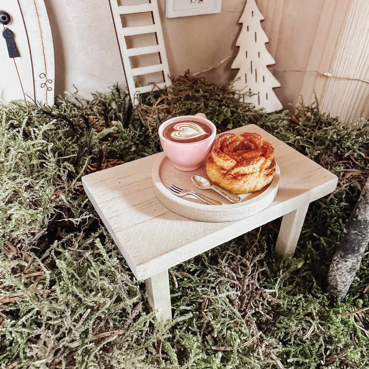 Wichtel Kaffee & Kuchen Set mit Tablett - lyllevenn