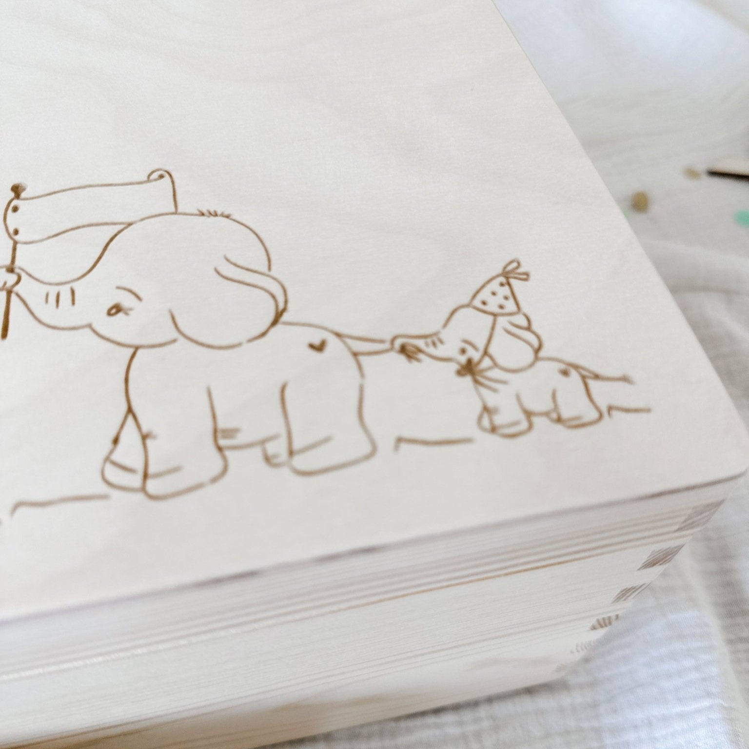 Erinnerungskisten Holz personalisiert - Tierparty - lyllevenn