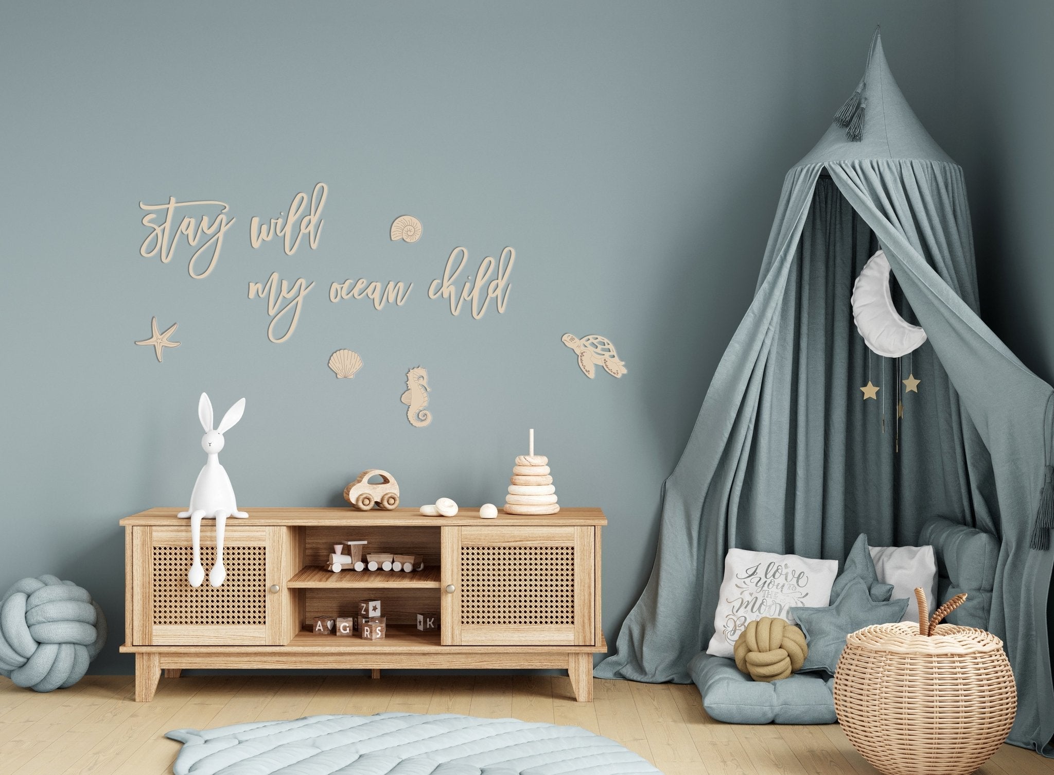 Holz Dekoration 3D Schriftzug "Stay wild my ocean child" - lyllevenn