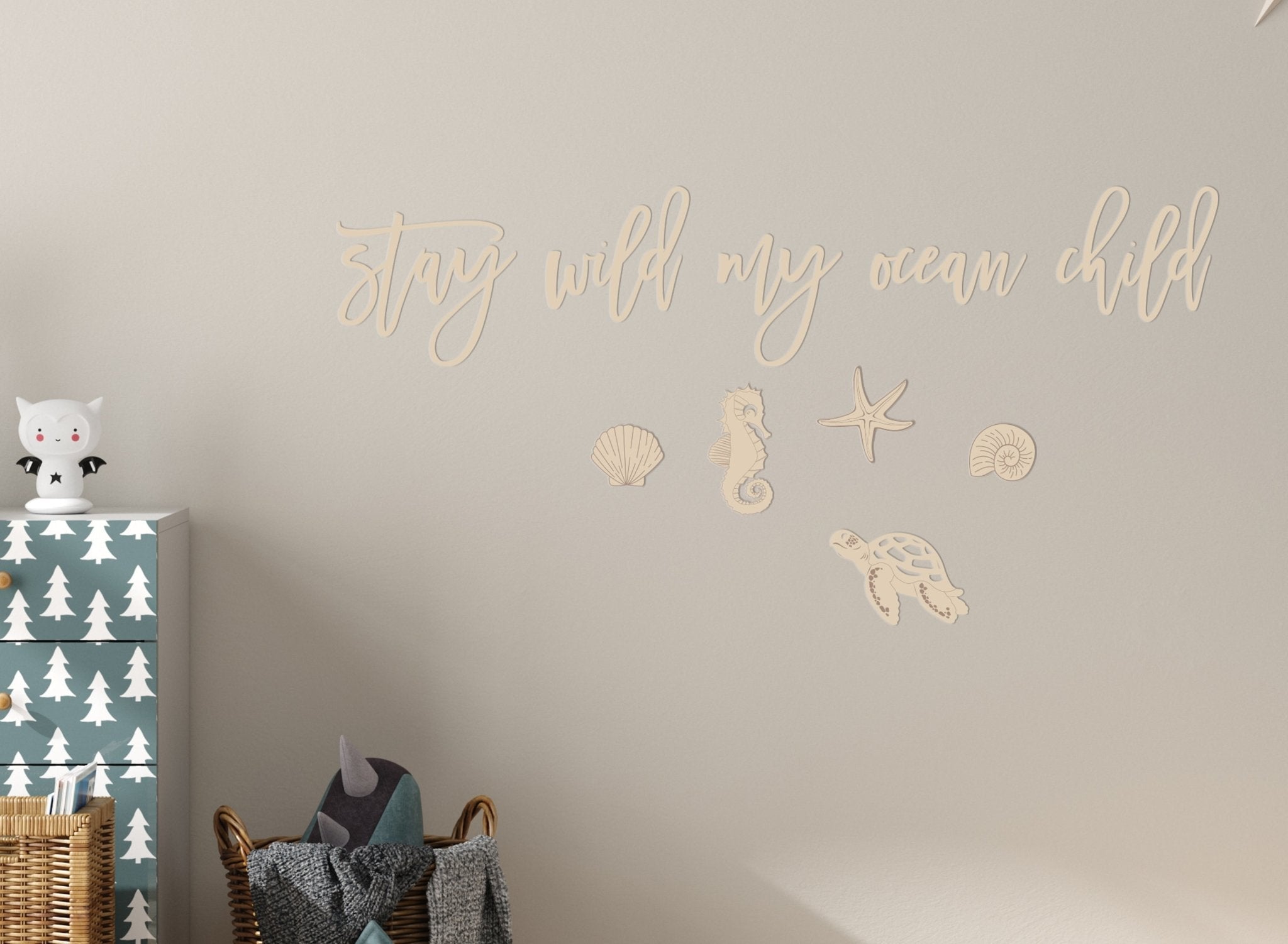Holz Dekoration 3D Schriftzug "Stay wild my ocean child" - lyllevenn