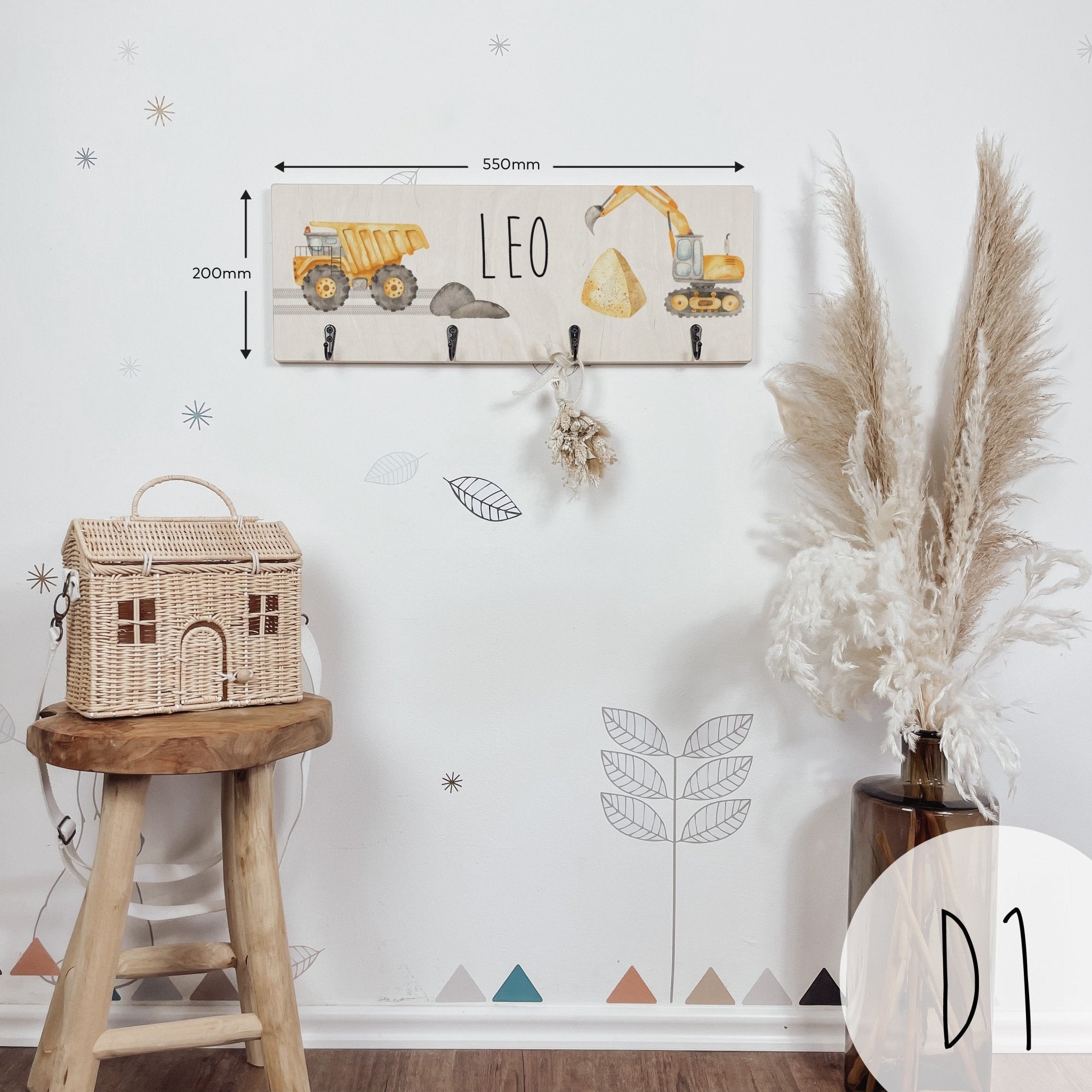 Kindergarderobe Holz personalisiert -  Bagger - lyllevenn