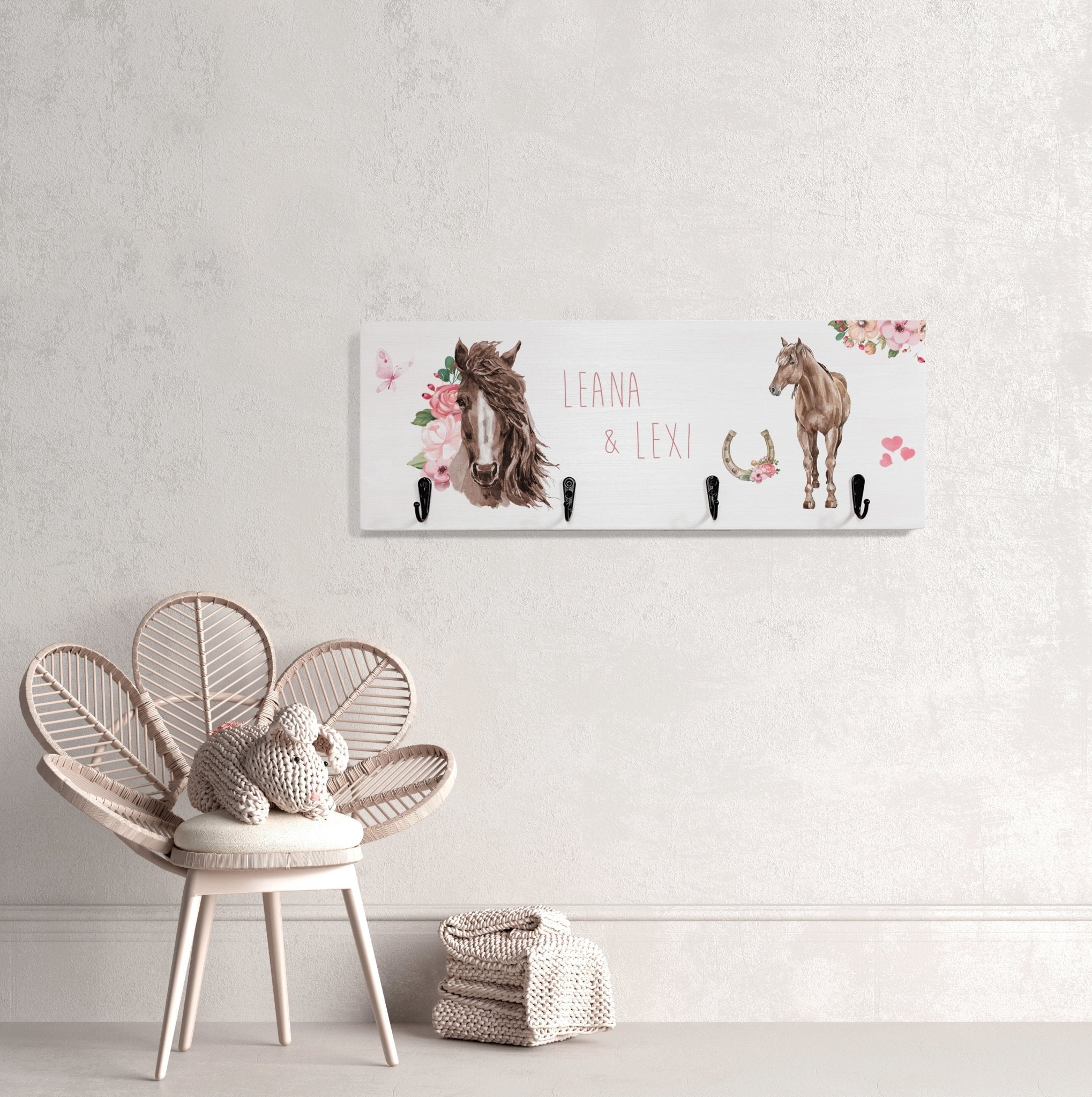 Kindergarderobe Holz personalisiert - Pferde - lyllevenn