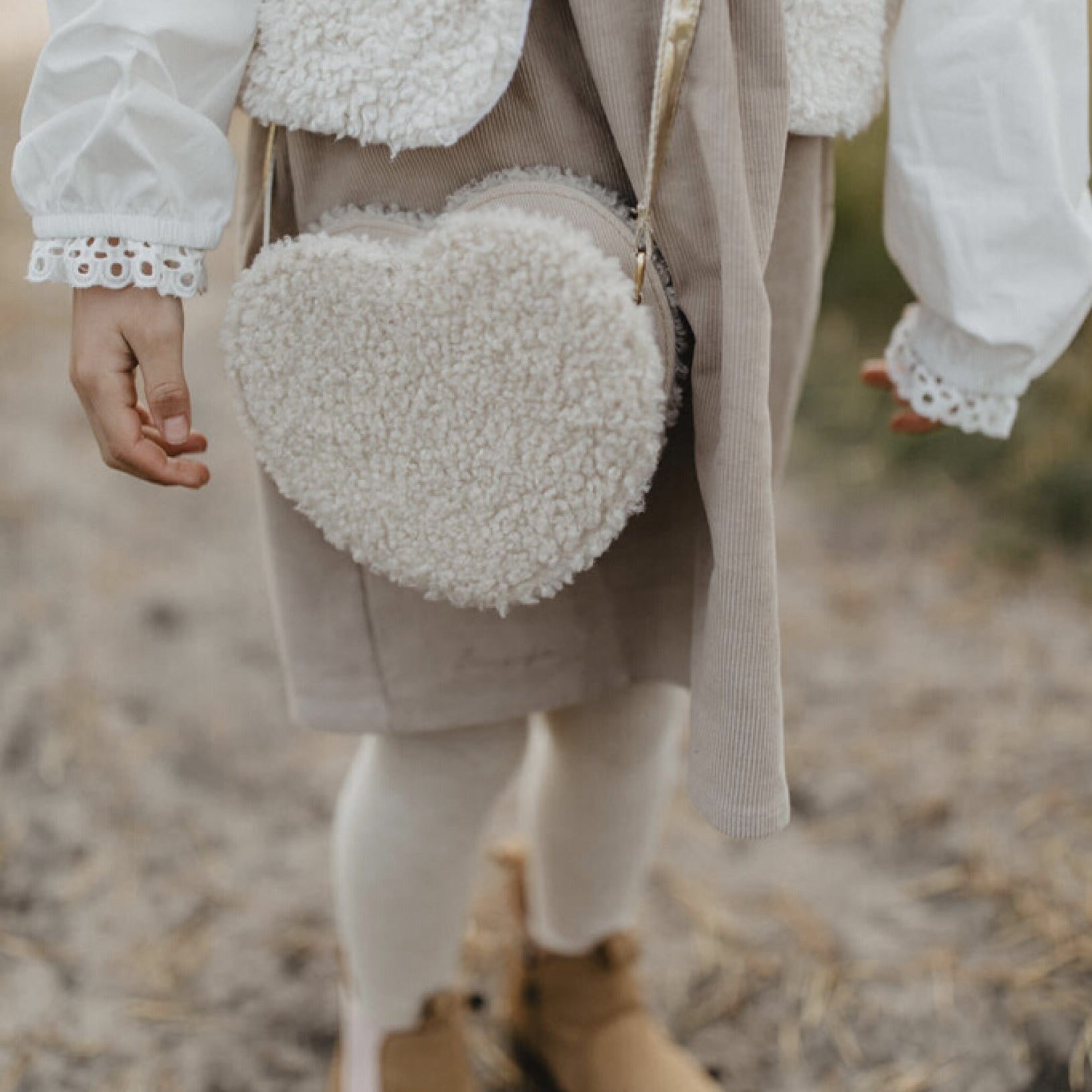 Kinderhandtasche | Teddyplüsch | Tasche - HERZ - lyllevenn-store