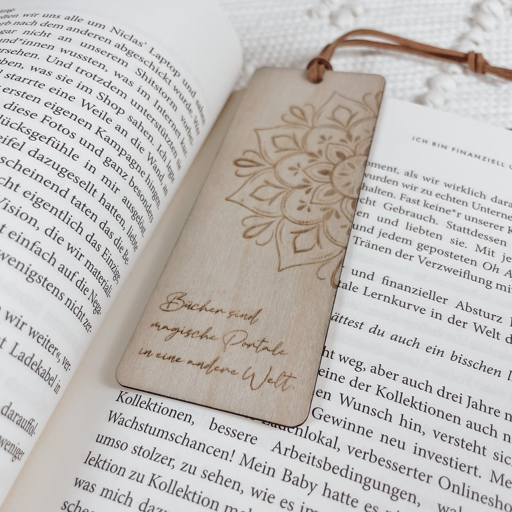 Lesezeichen aus Holz - Floral - lyllevenn