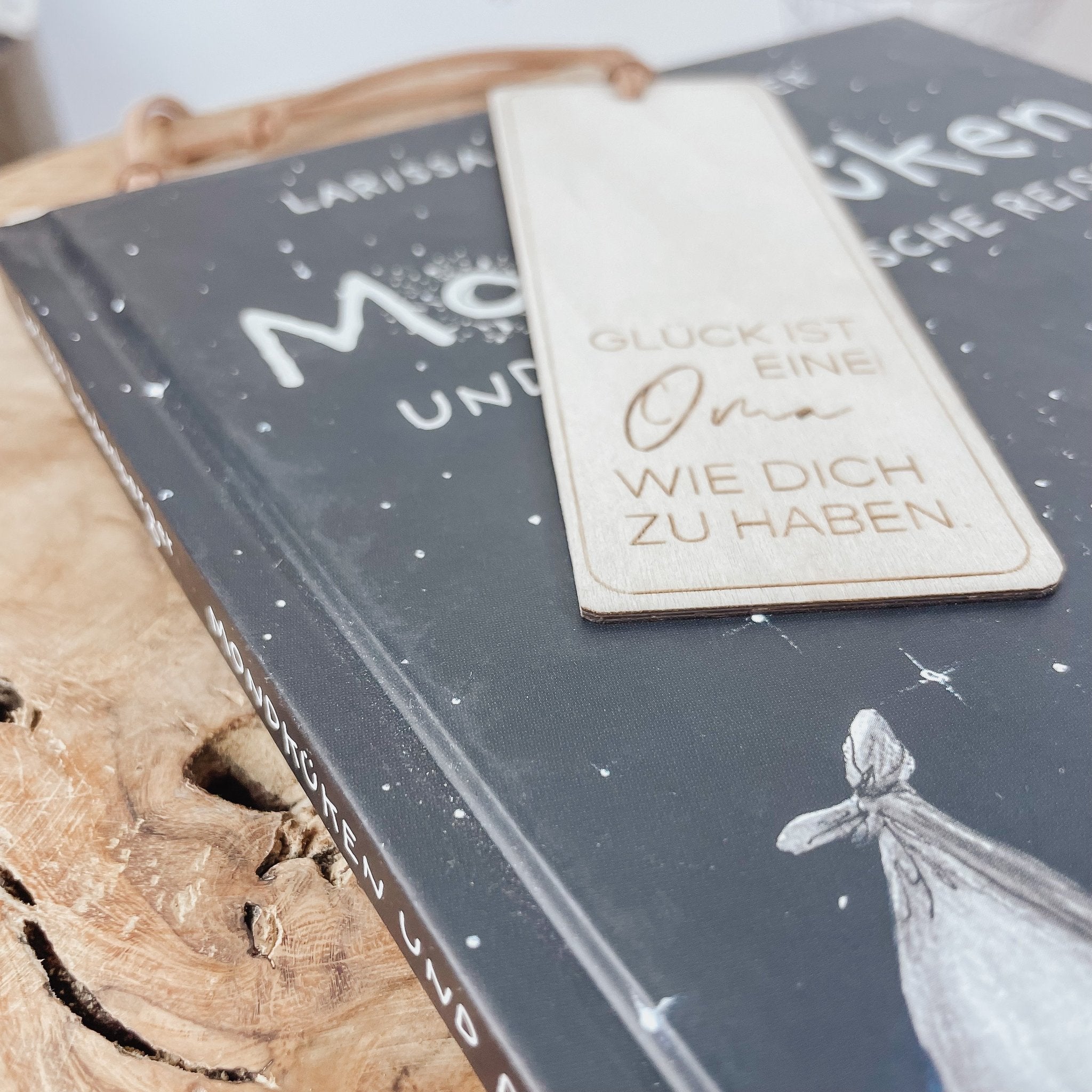 Lesezeichen aus Holz - Glück ist ... - lyllevenn
