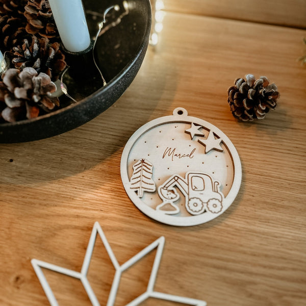 Personalisierte 3D Weihnachtskugel Bagger 2-teilig | Weihnachtsbaum Anhänger | Christbaumkugel personalisiert | Holzanhänger - lyllevenn-store