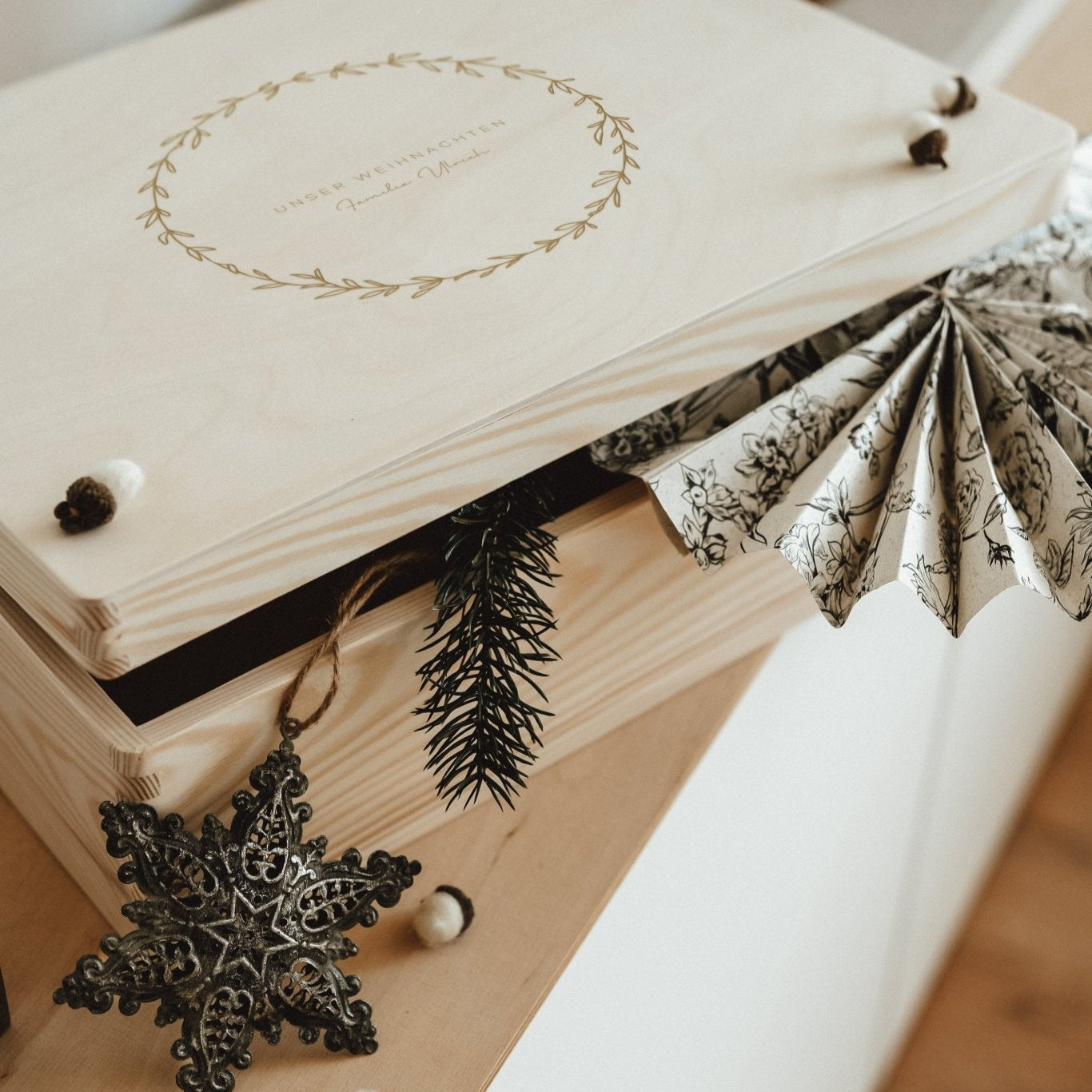 Personalisierte Holzkiste Weihnachten | nachhaltige Erinnerungskiste | Weihnachtsbox | Holzbox – TWINKLE - lyllevenn-store