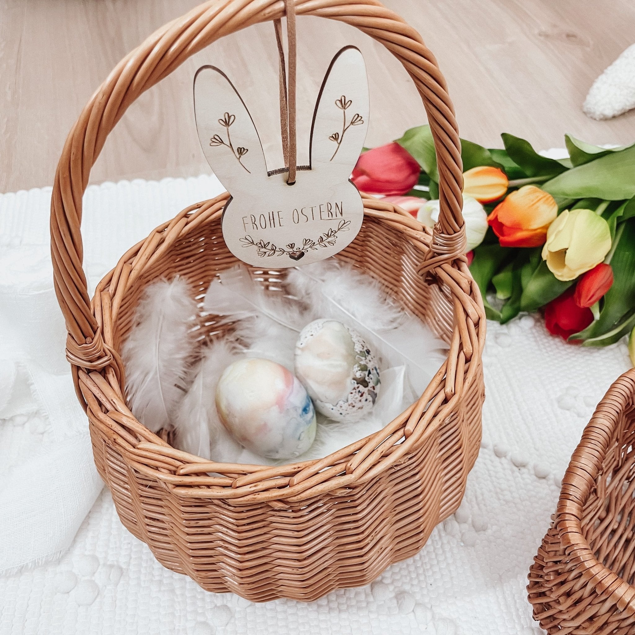 Personalisierte Osteranhänger aus Holz – Deko für Ostern - lyllevenn