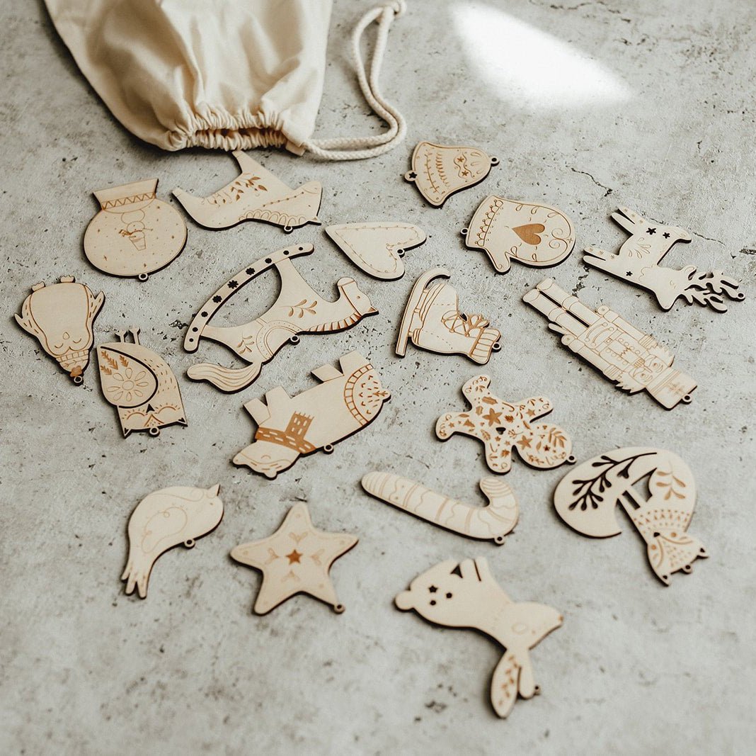 Weihnachtliche Holzanhänger zum Bemalen - DIY Bastelspaß - lyllevenn